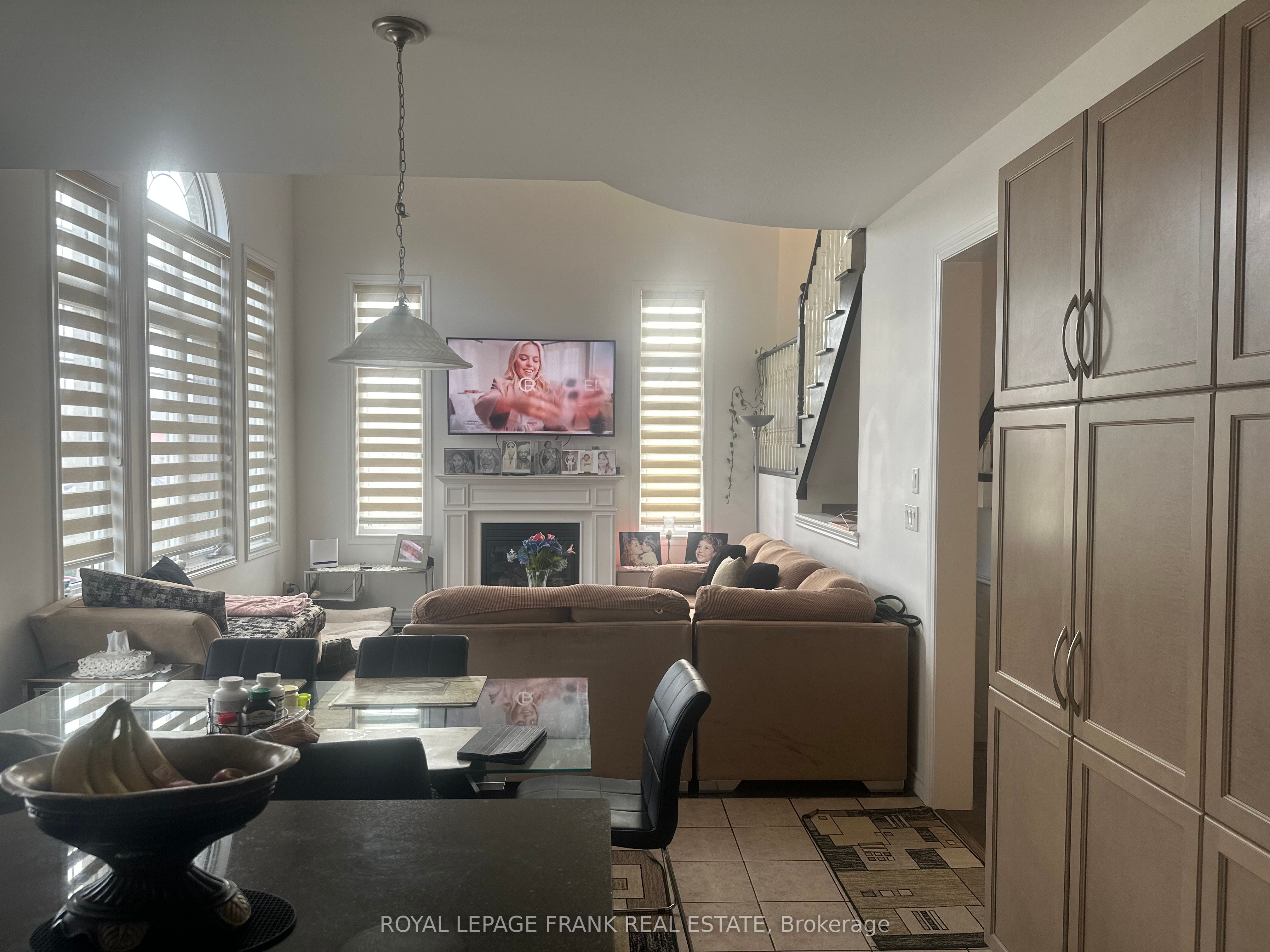 130 Sumersford Drive Main & Upper Property Photo 5