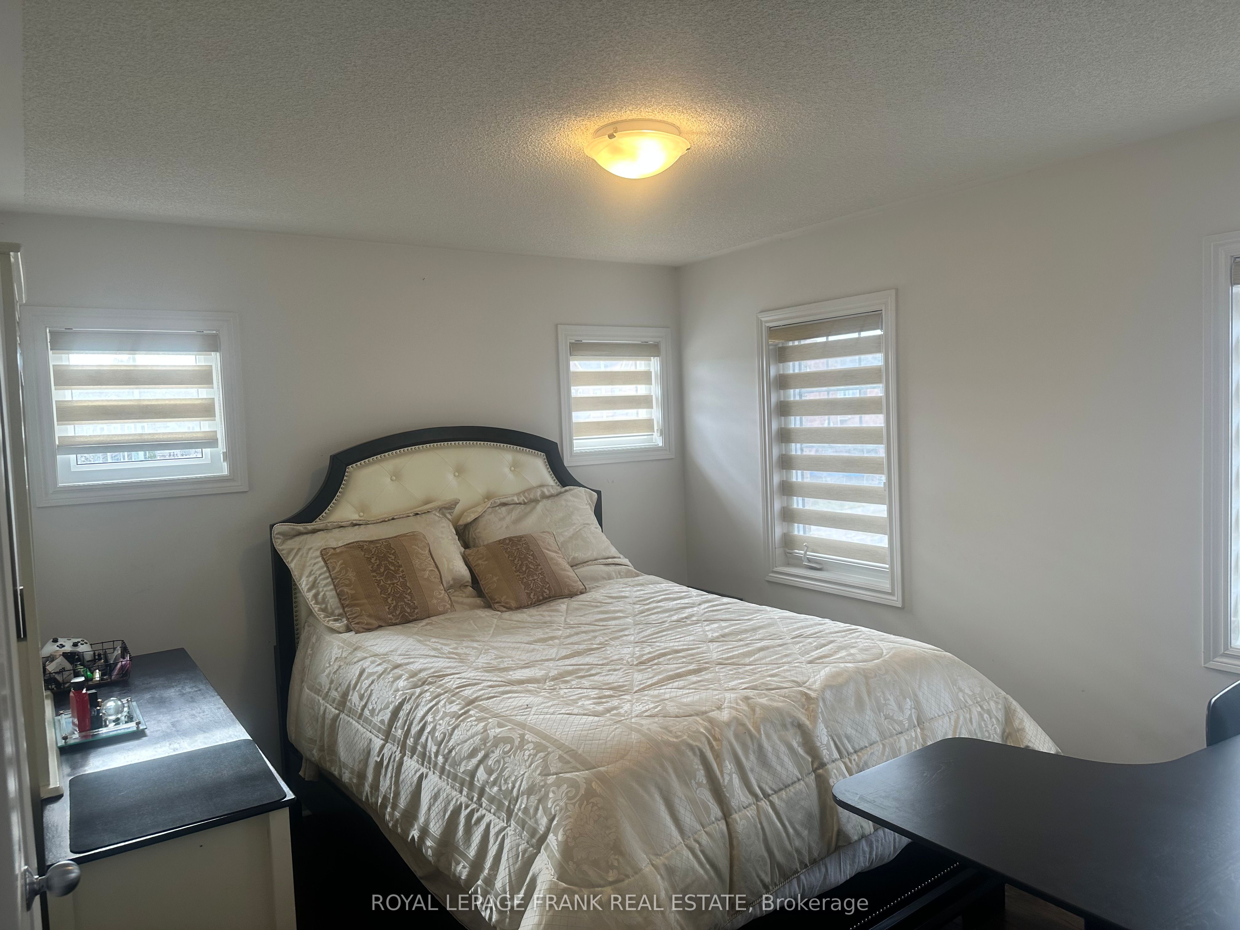 130 Sumersford Drive Main & Upper Property Photo 12