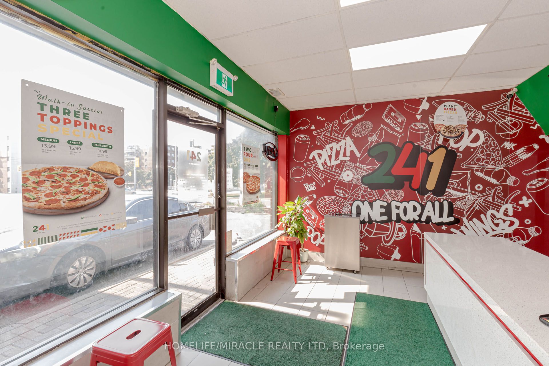 ##1 - 2372 Eglinton Avenue Property Photo 4