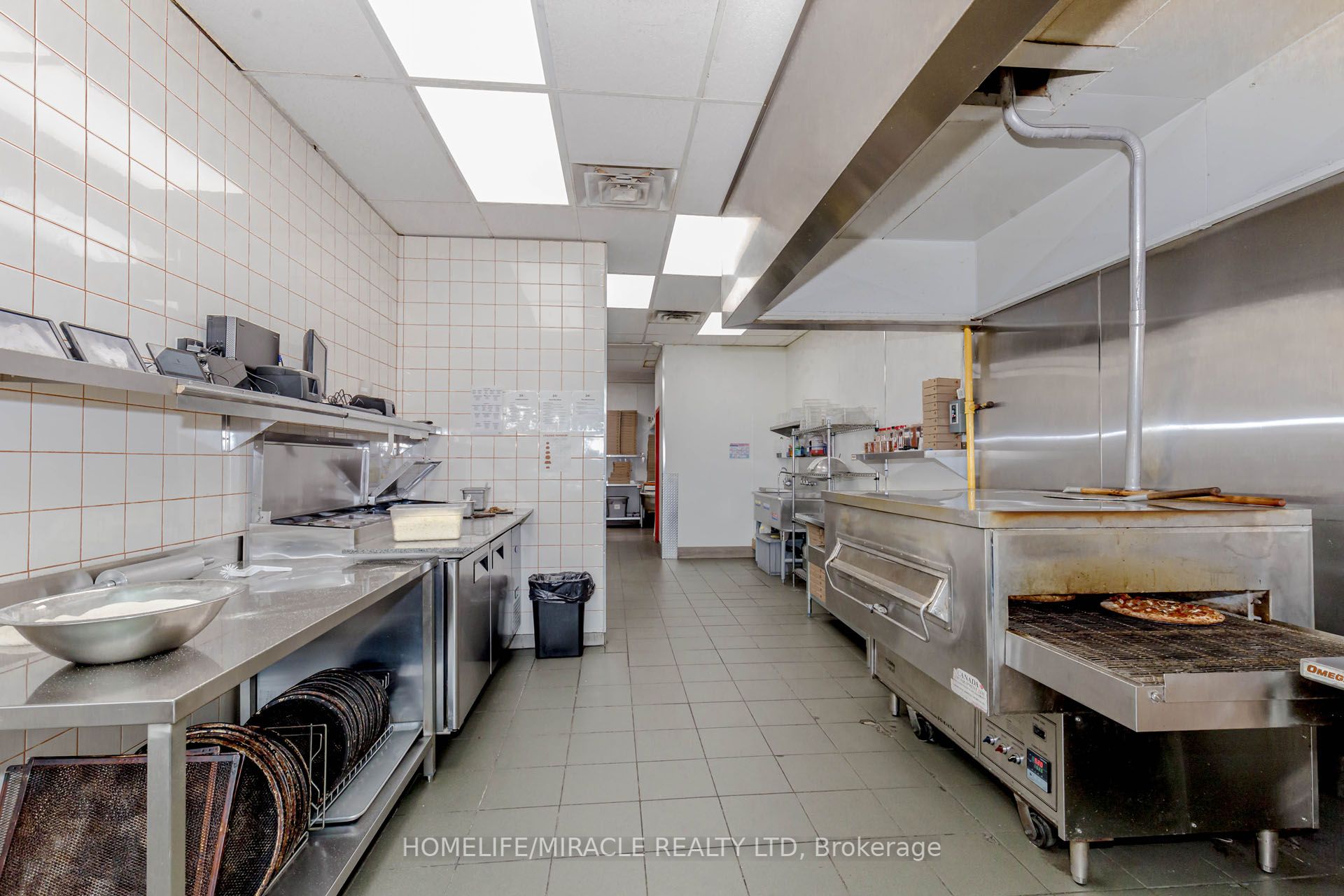##1 - 2372 Eglinton Avenue Property Photo 17