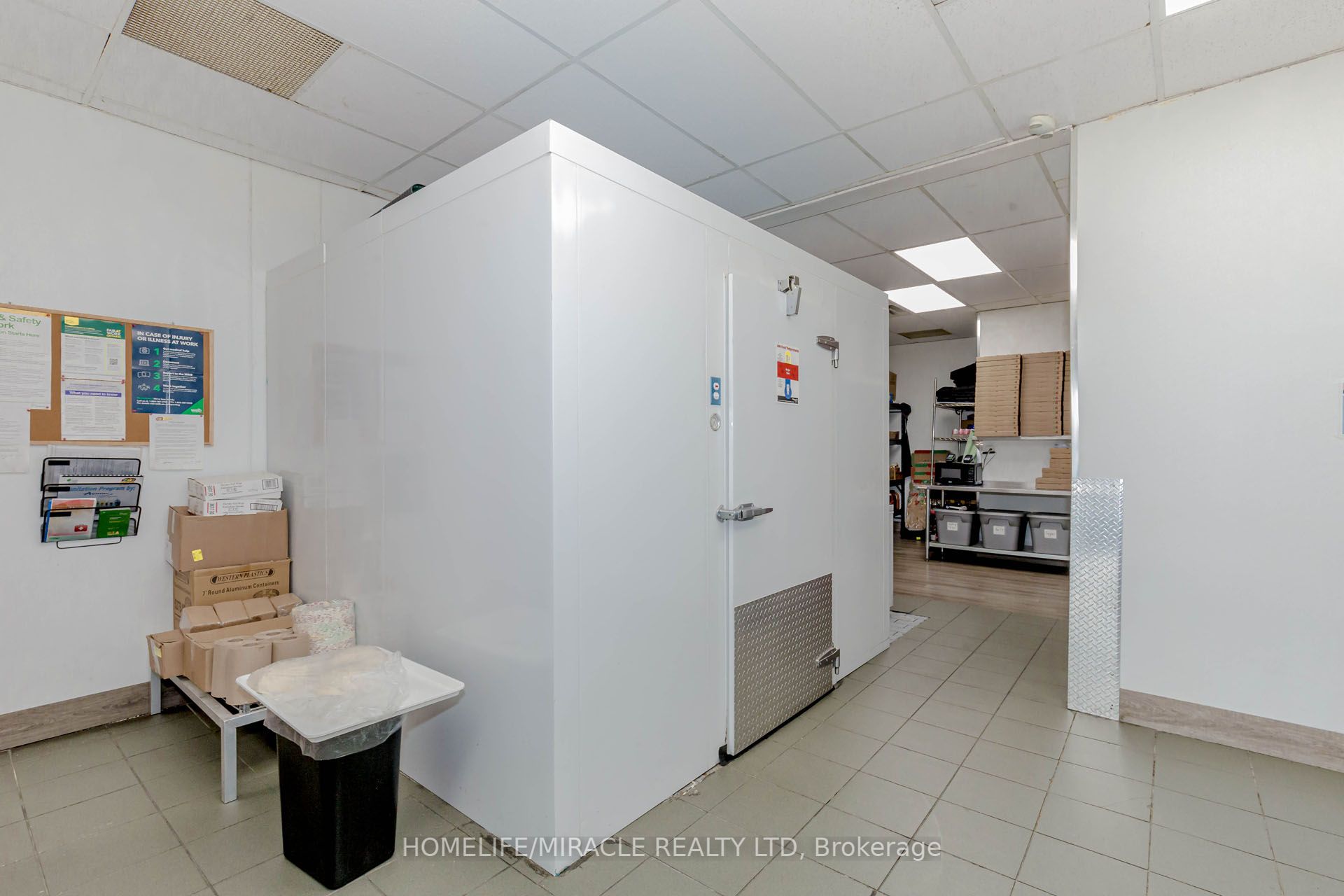 ##1 - 2372 Eglinton Avenue Property Photo 20