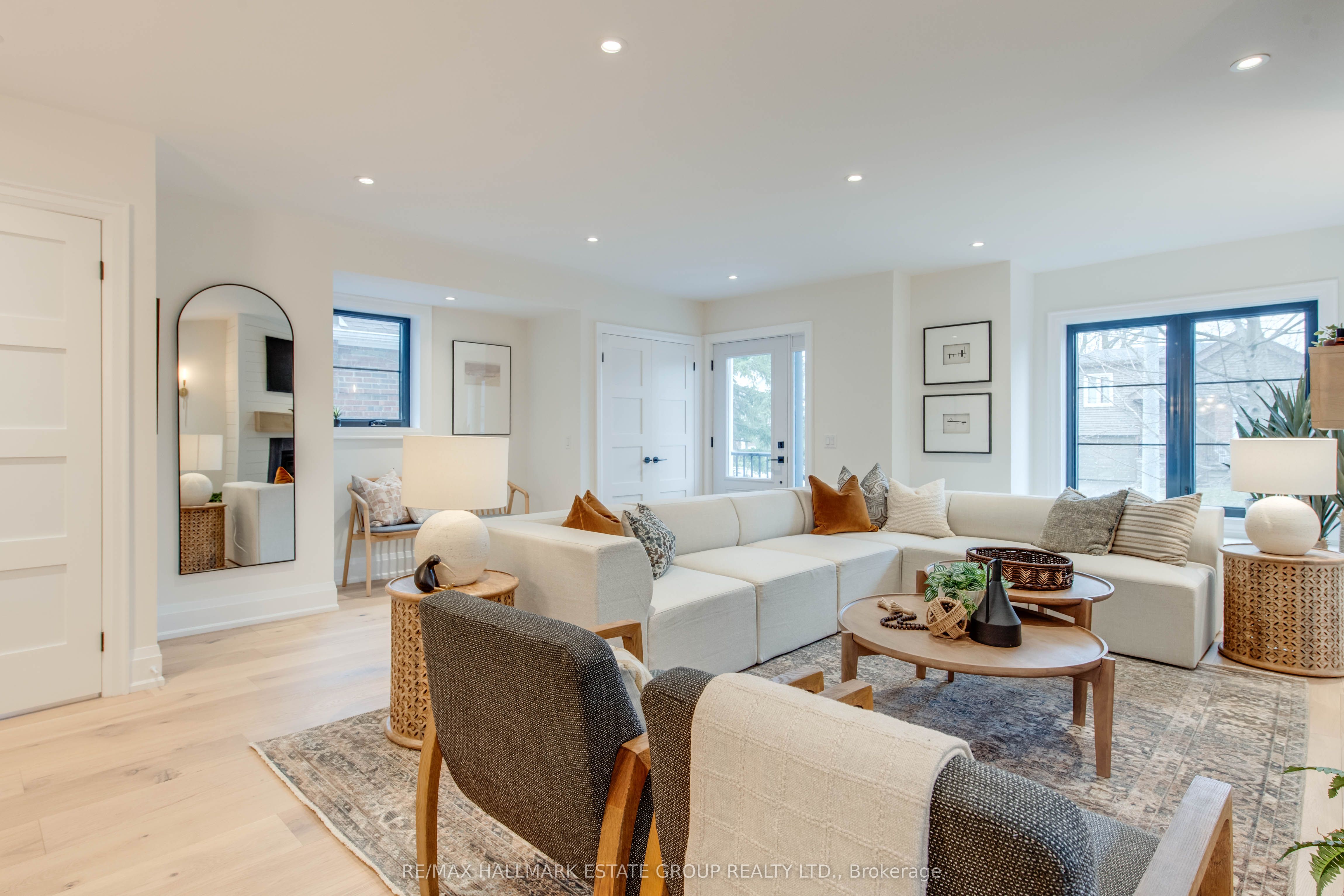 7 Ferncroft Drive Property Photo 1