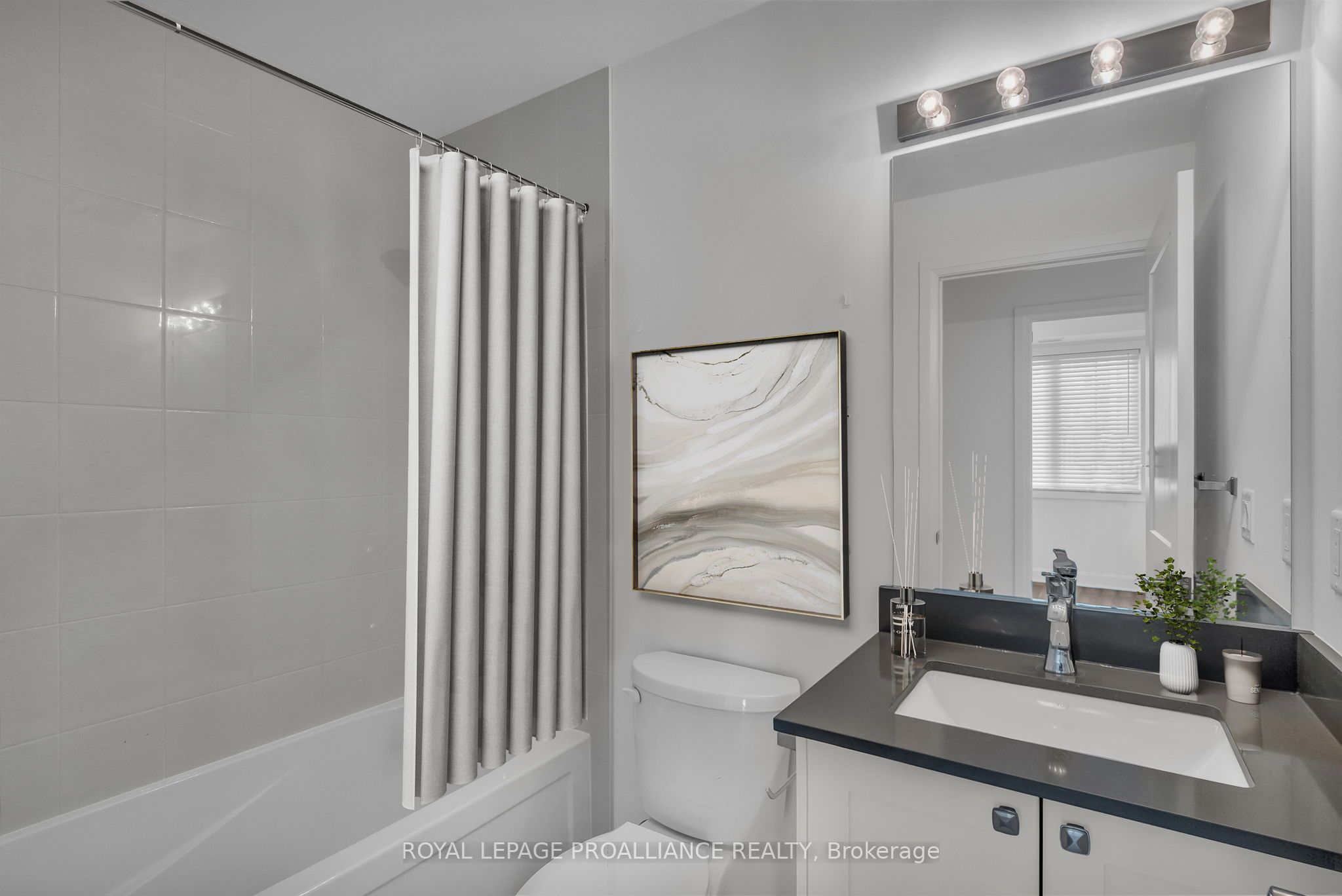50 Lakebreeze Drive 221 Property Photo 22