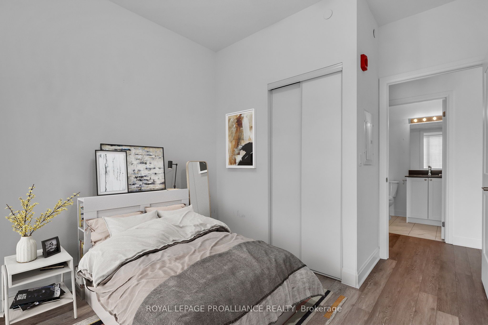 50 Lakebreeze Drive 221 Property Photo 23
