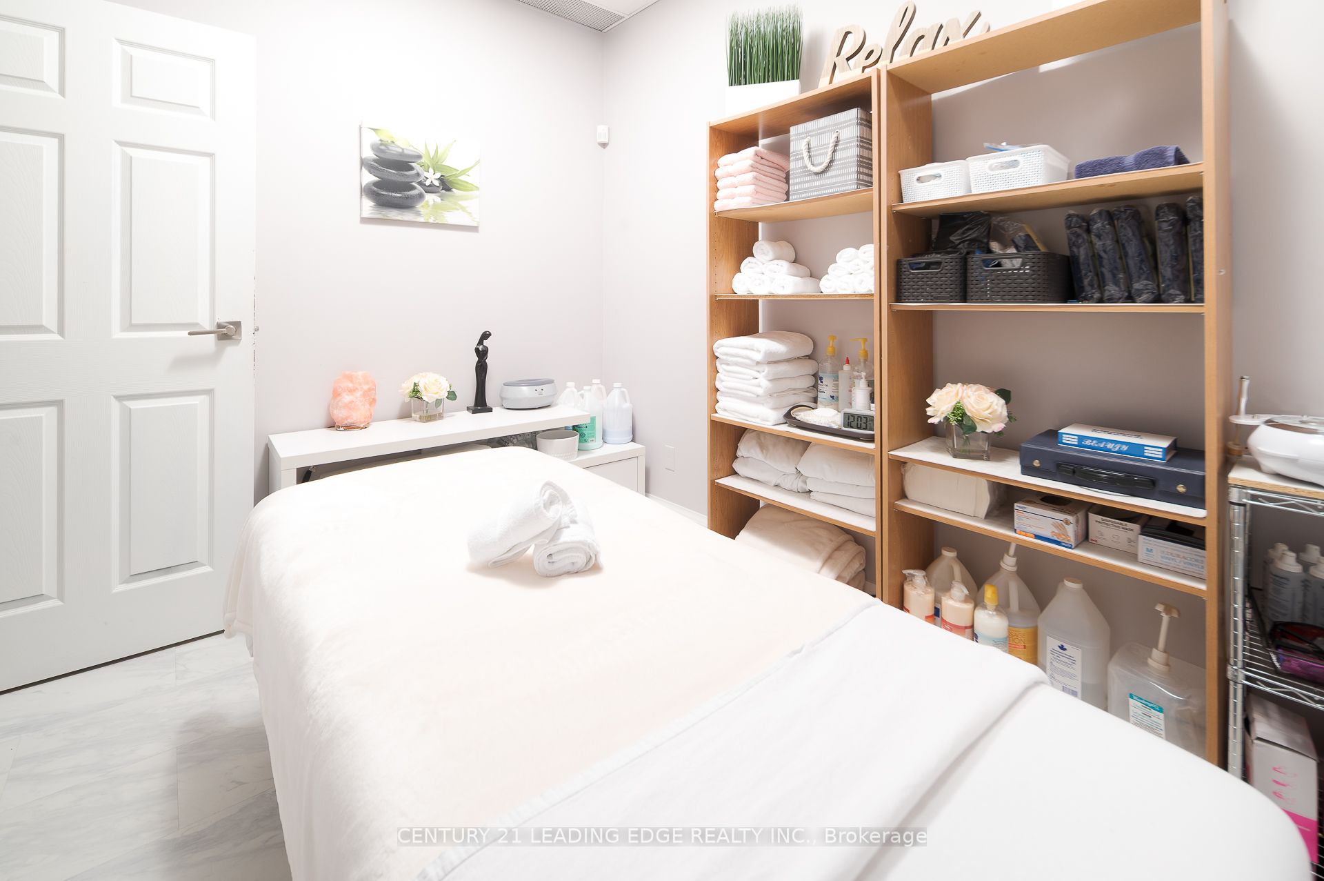#203 - 112 Athol Street Property Photo 14