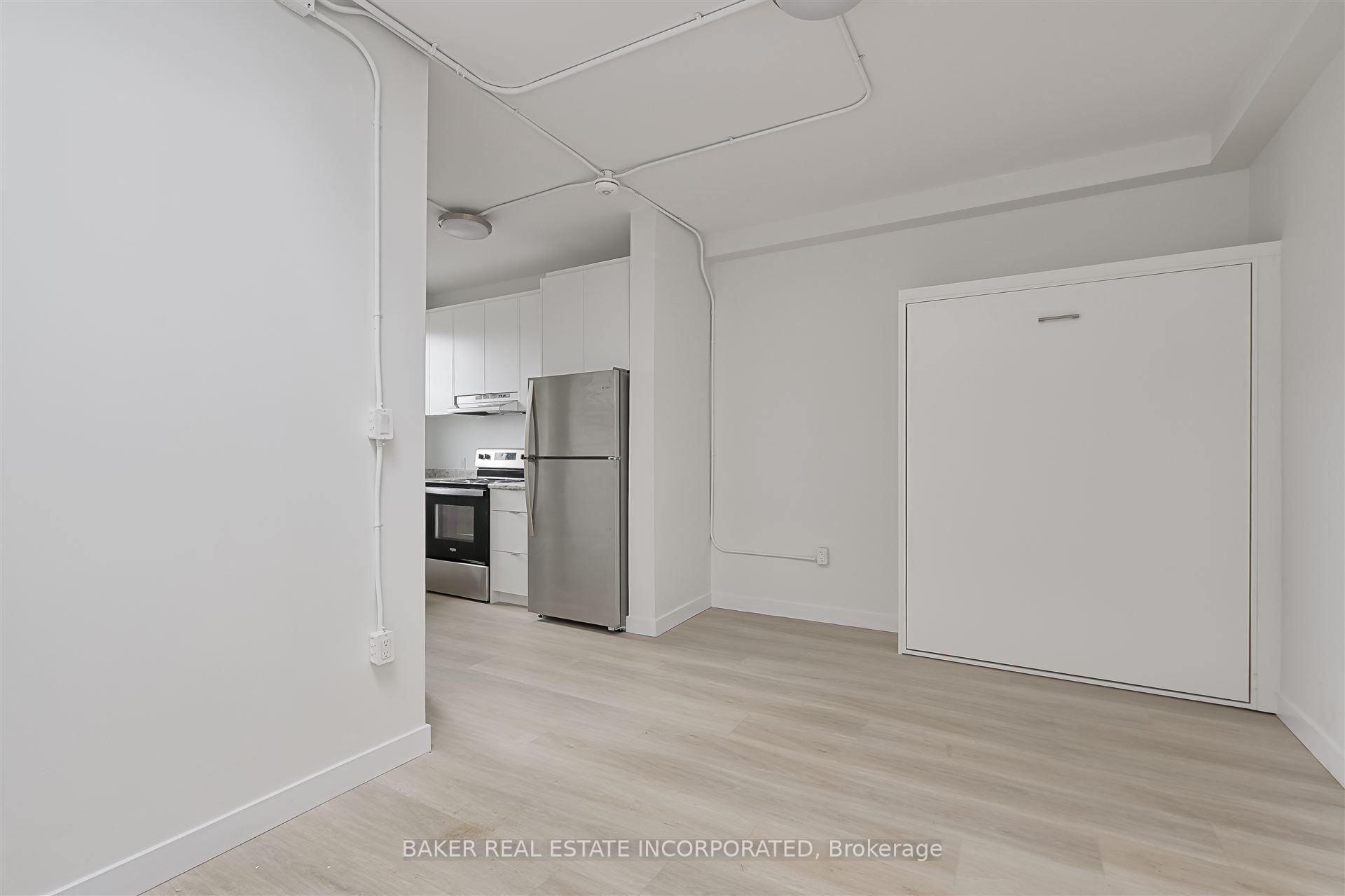 922 Queen Street E 1 Property Photo 6