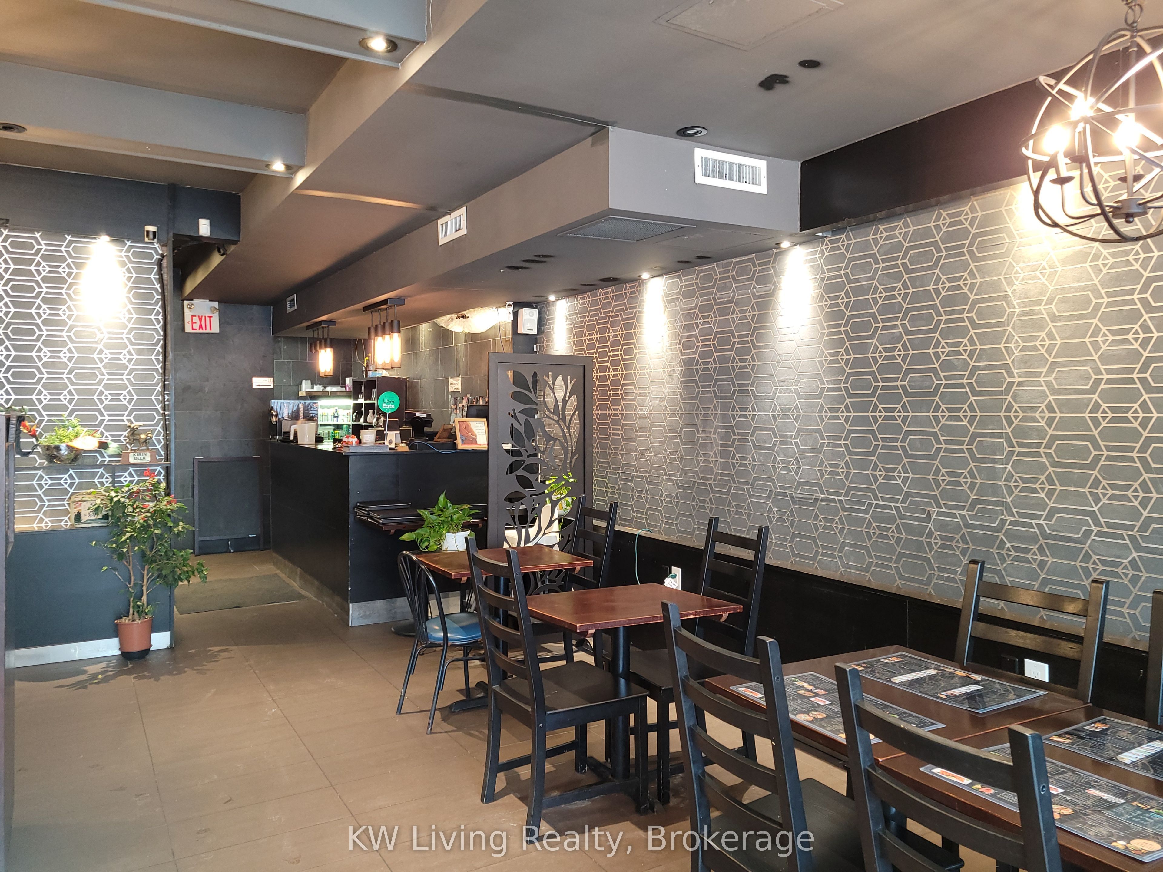#101 - 348 Broadview Avenue Property Photo 2