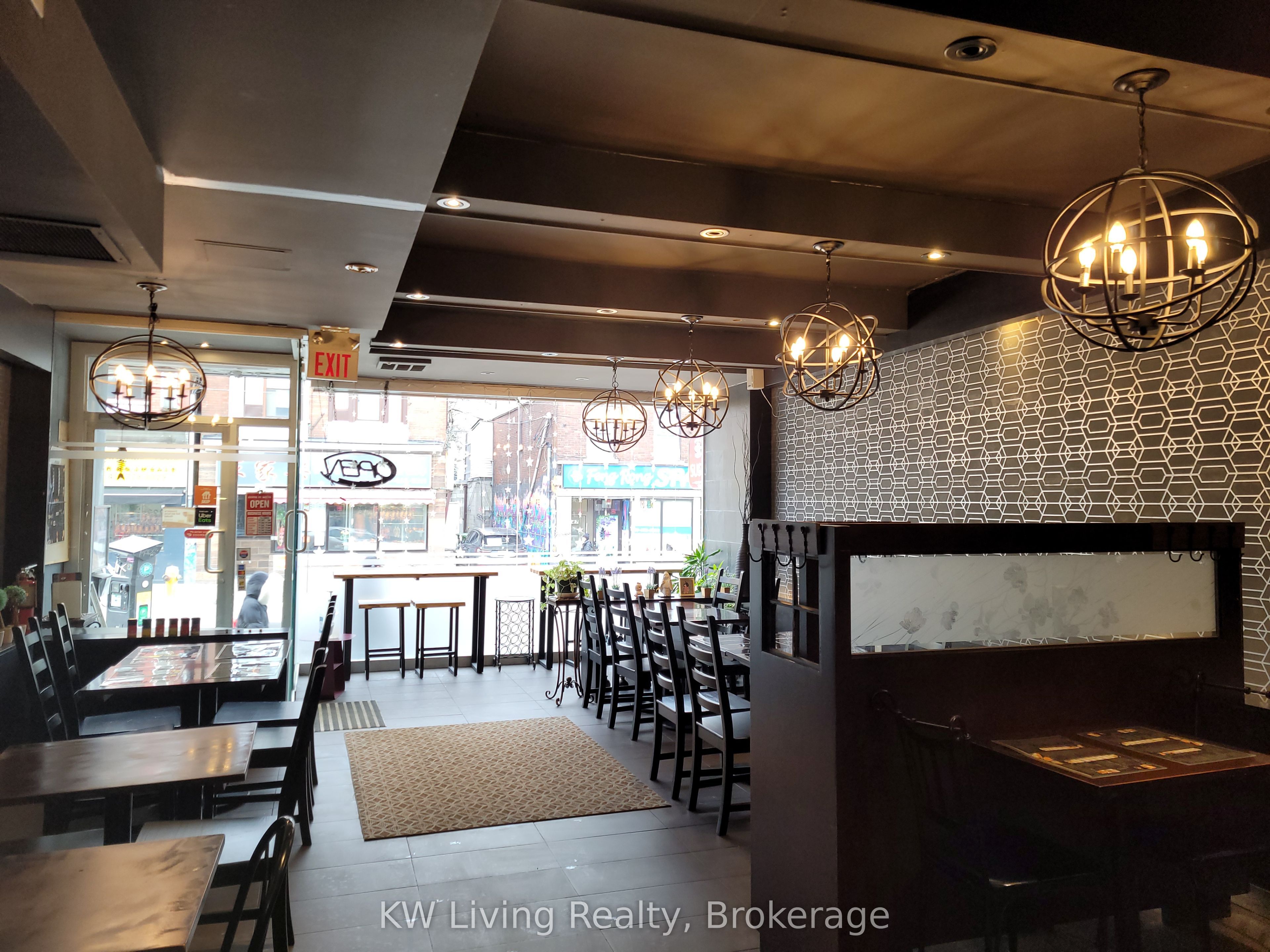 #101 - 348 Broadview Avenue Property Photo 6
