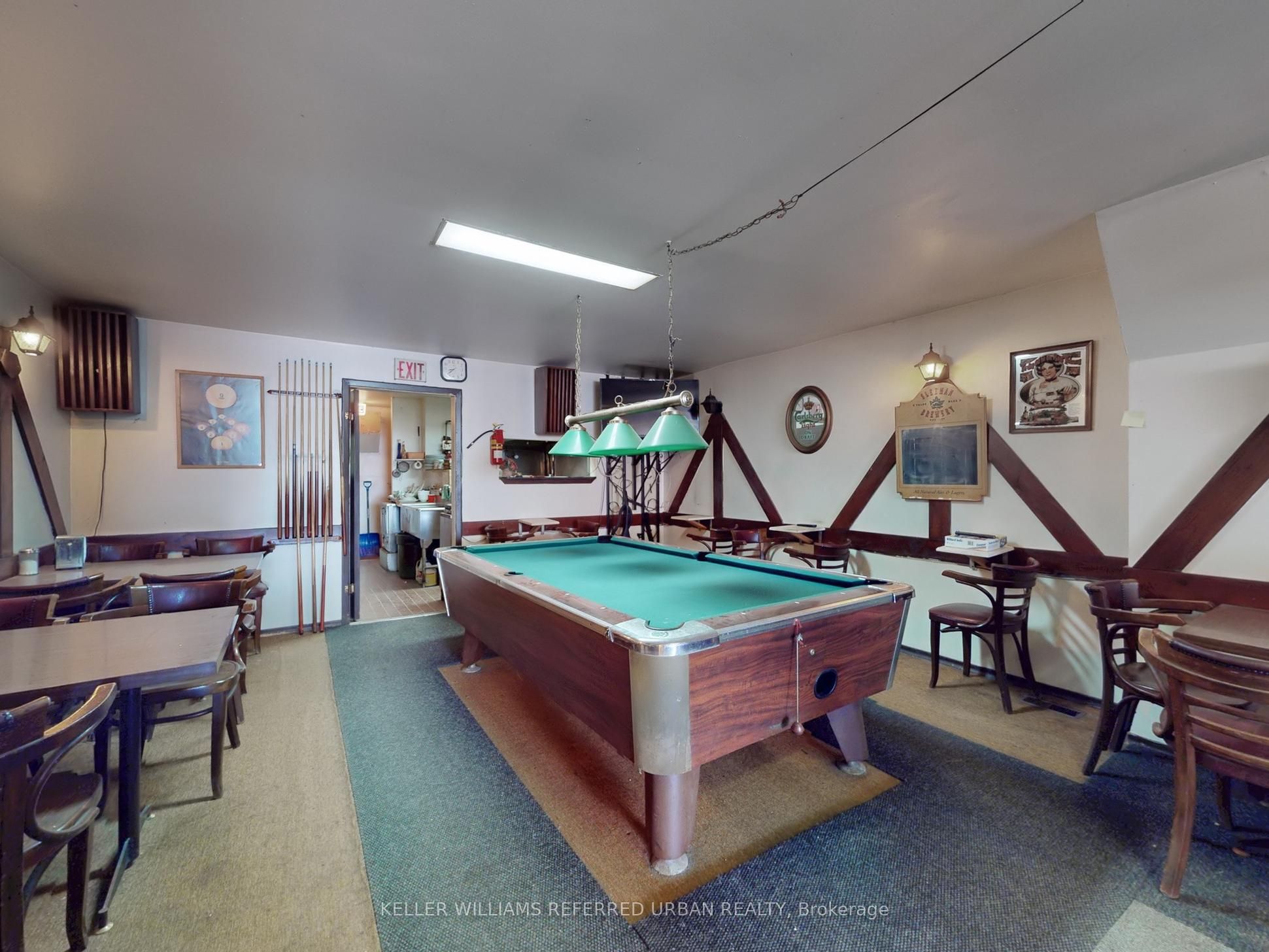1402 Kingston Road Property Photo 9
