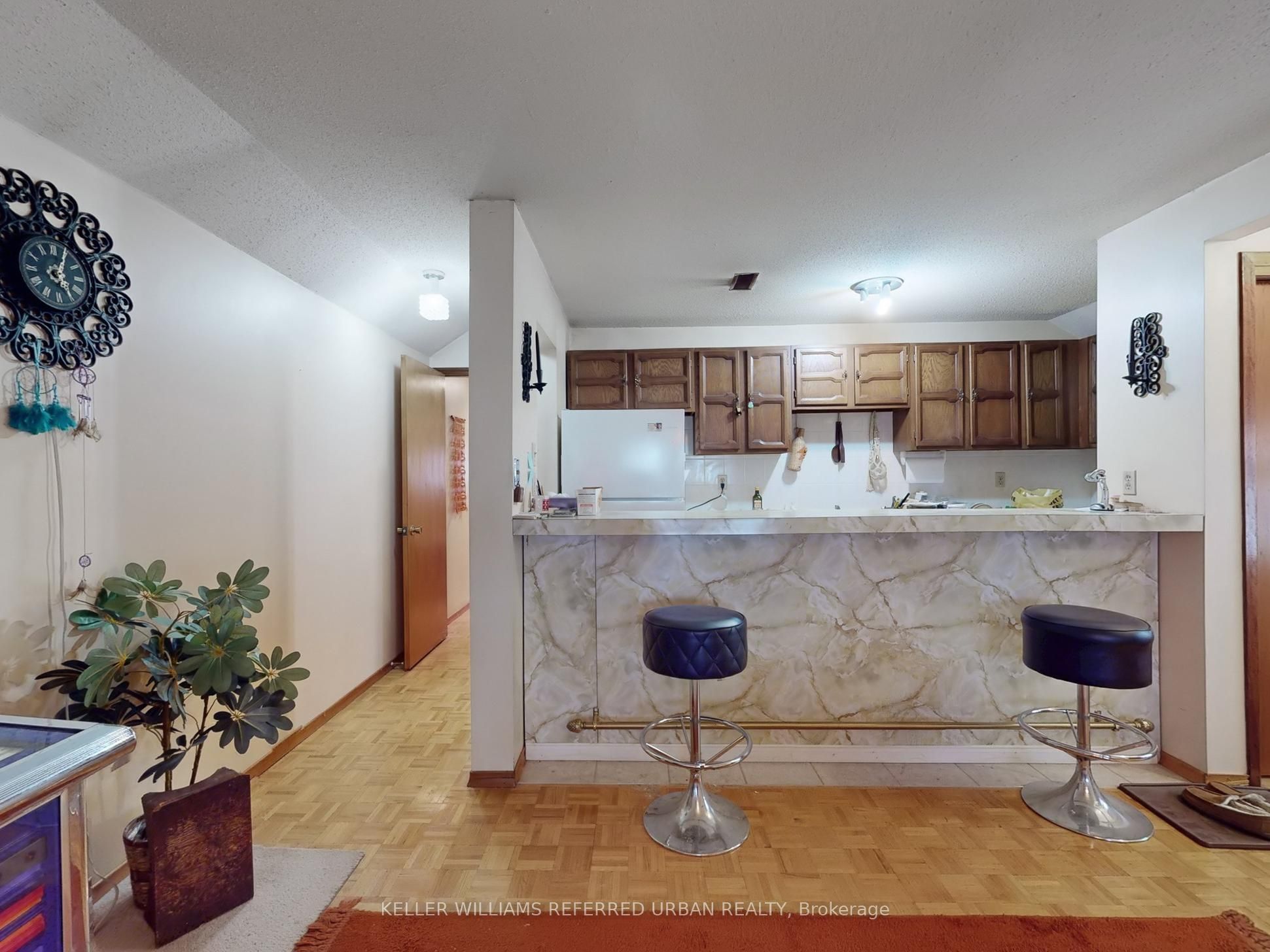1402 Kingston Road Property Photo 18