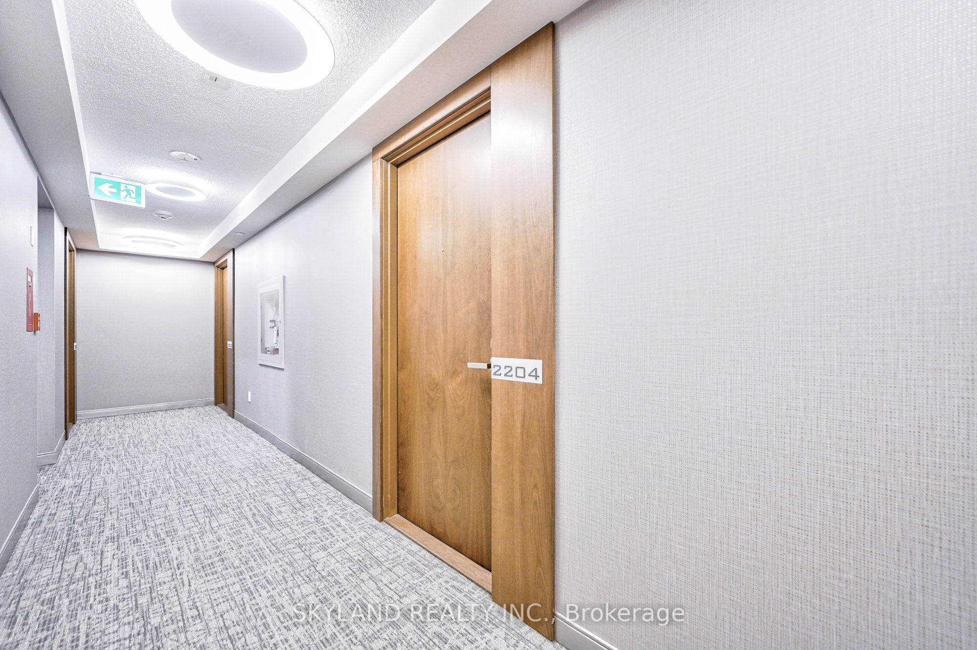 #2204 - 255 Village Green Square Property Photo 10