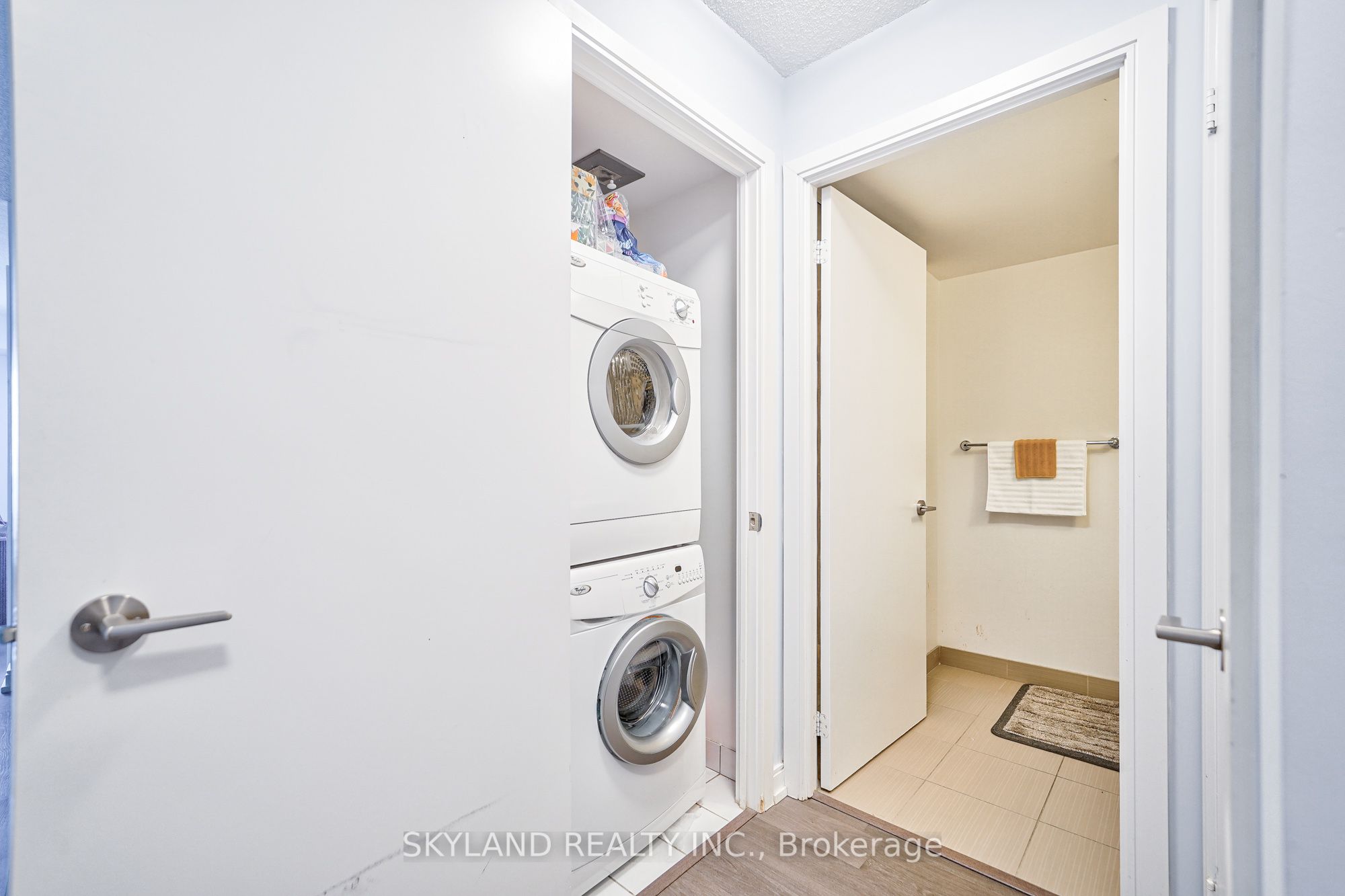 #2204 - 255 Village Green Square Property Photo 14