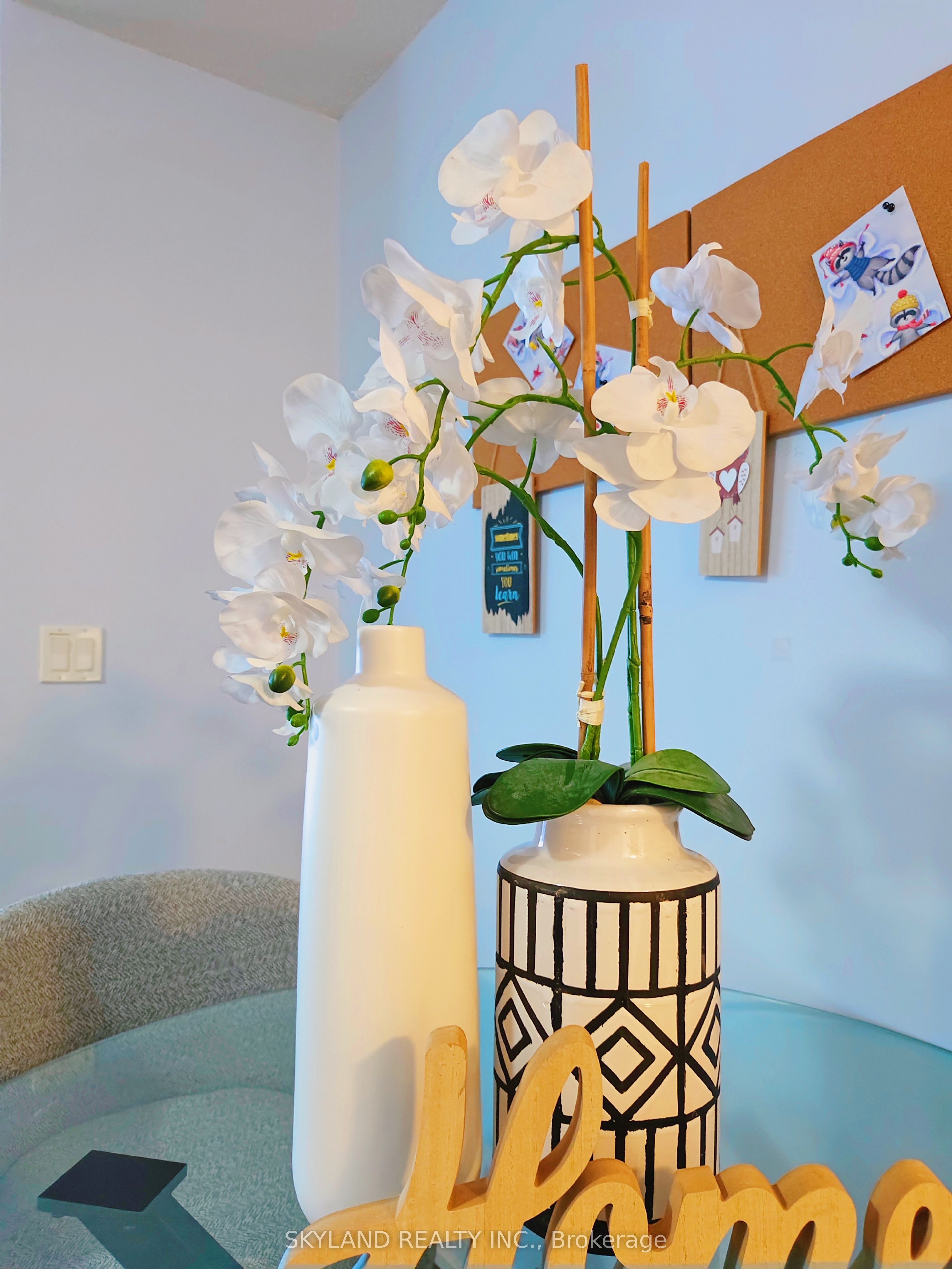 #2204 - 255 Village Green Square Property Photo 17