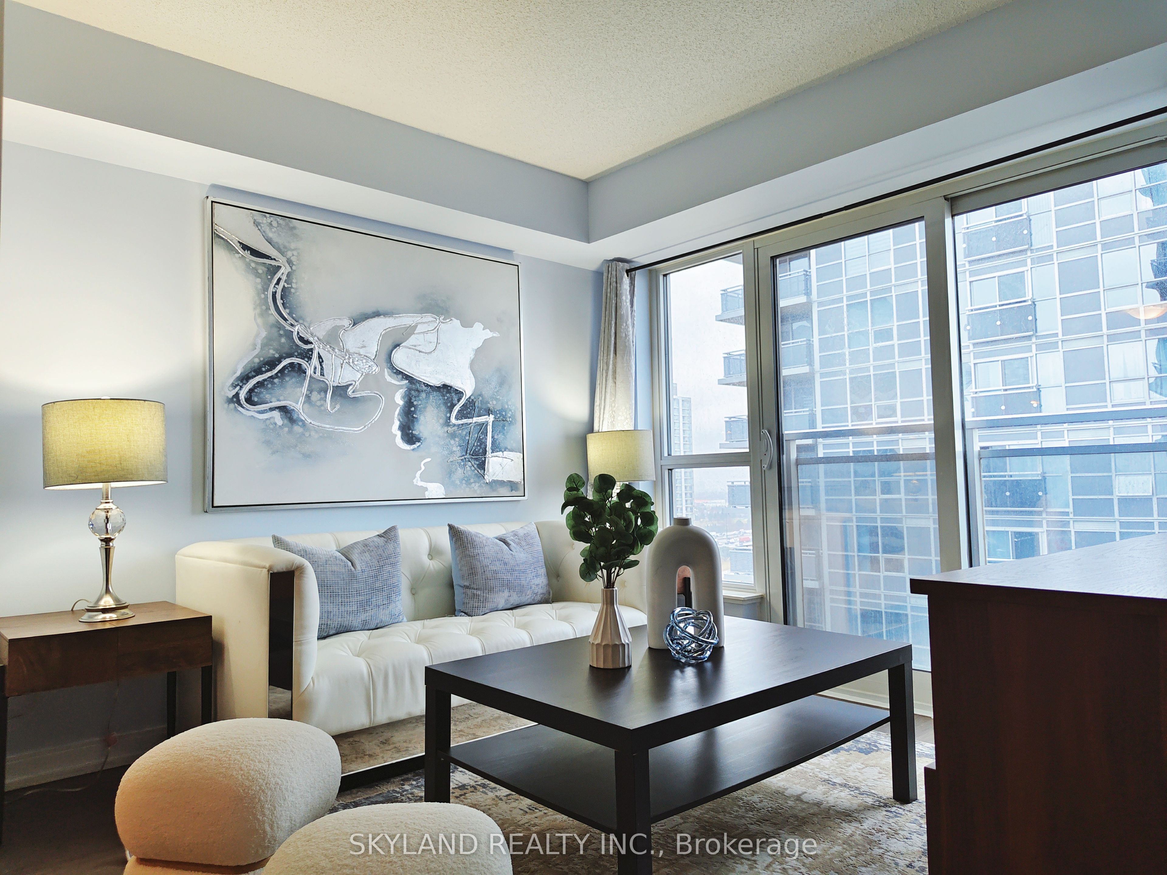 #2204 - 255 Village Green Square Property Photo 21