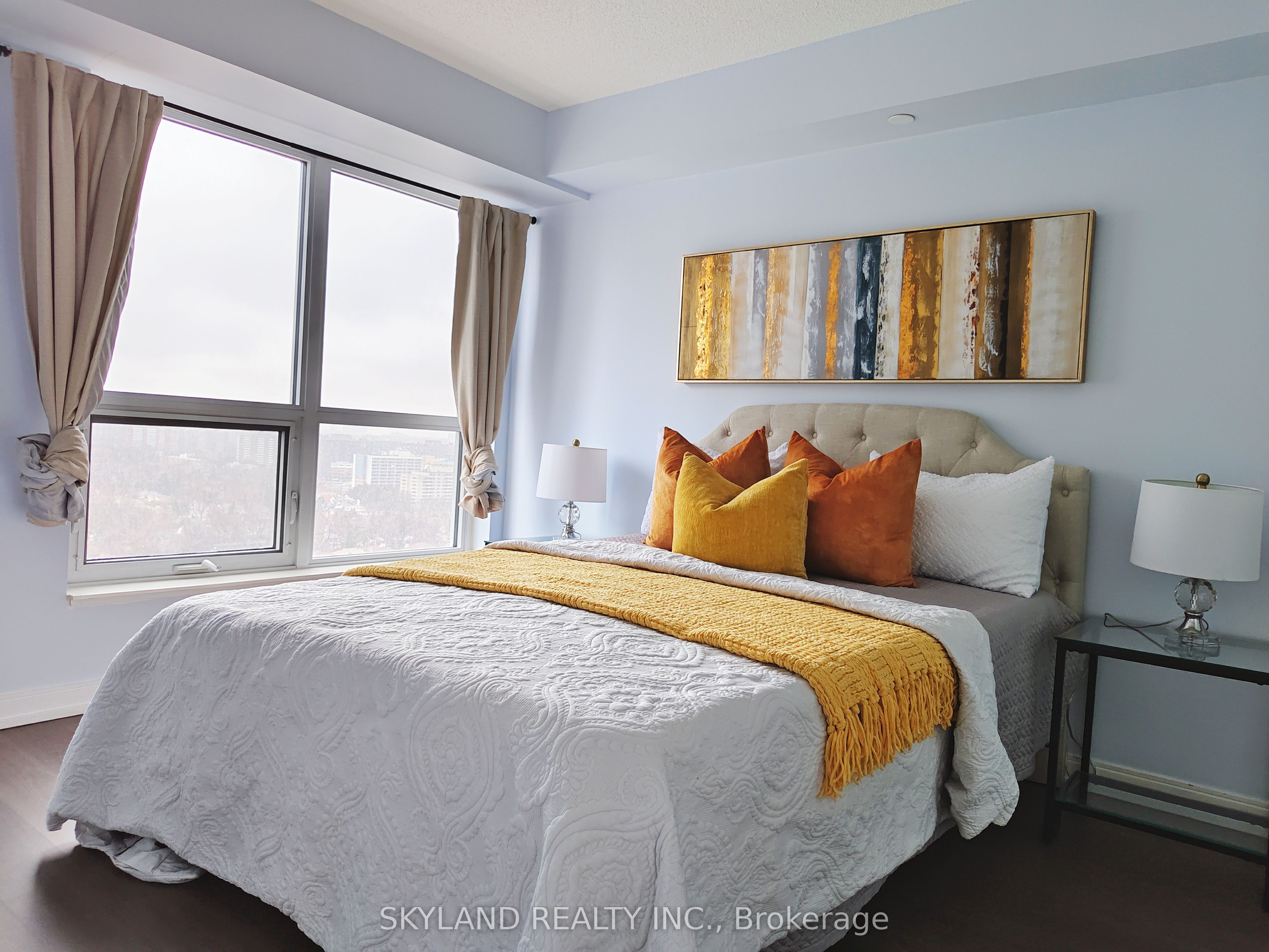 #2204 - 255 Village Green Square Property Photo 26