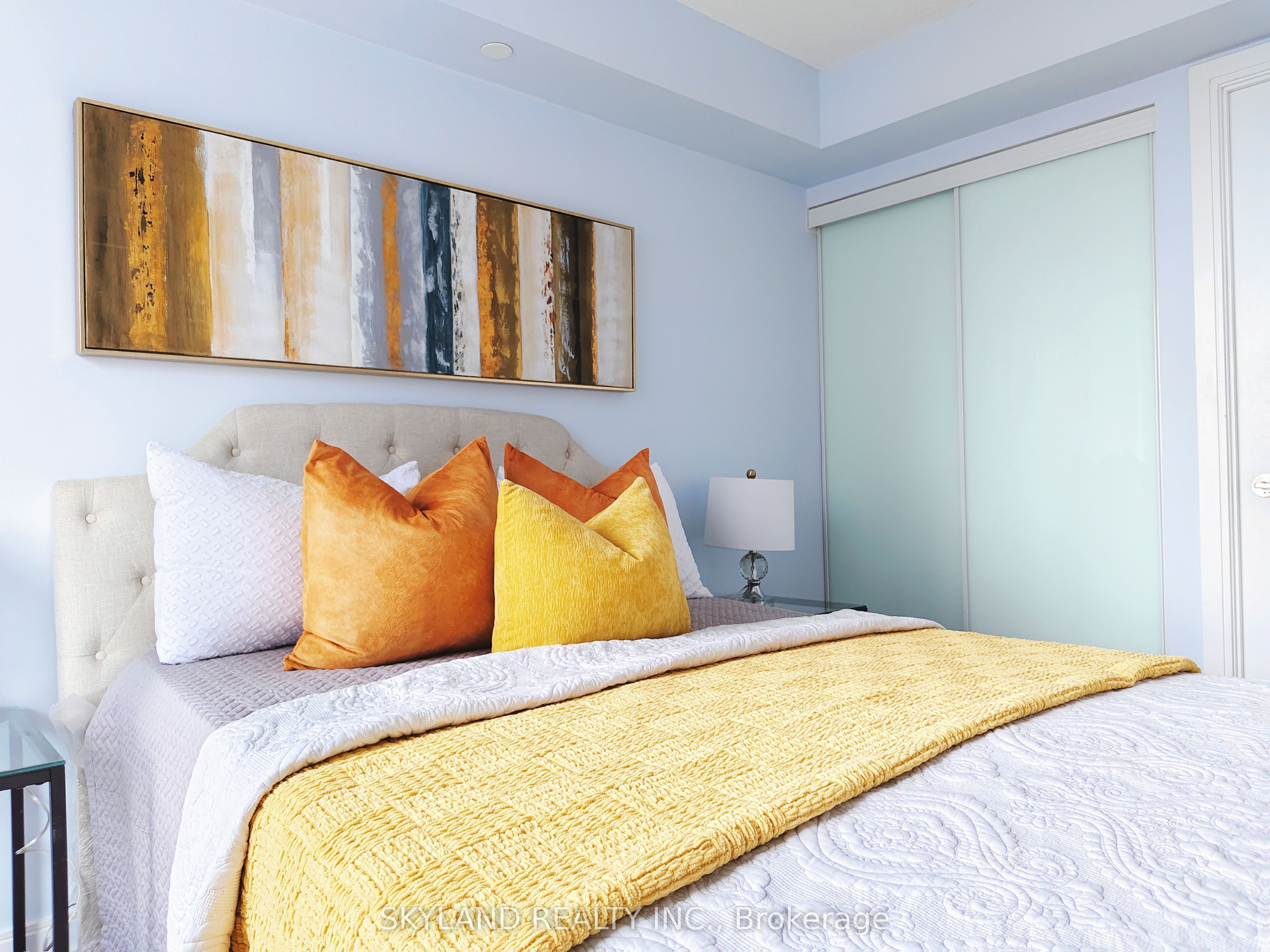 #2204 - 255 Village Green Square Property Photo 27