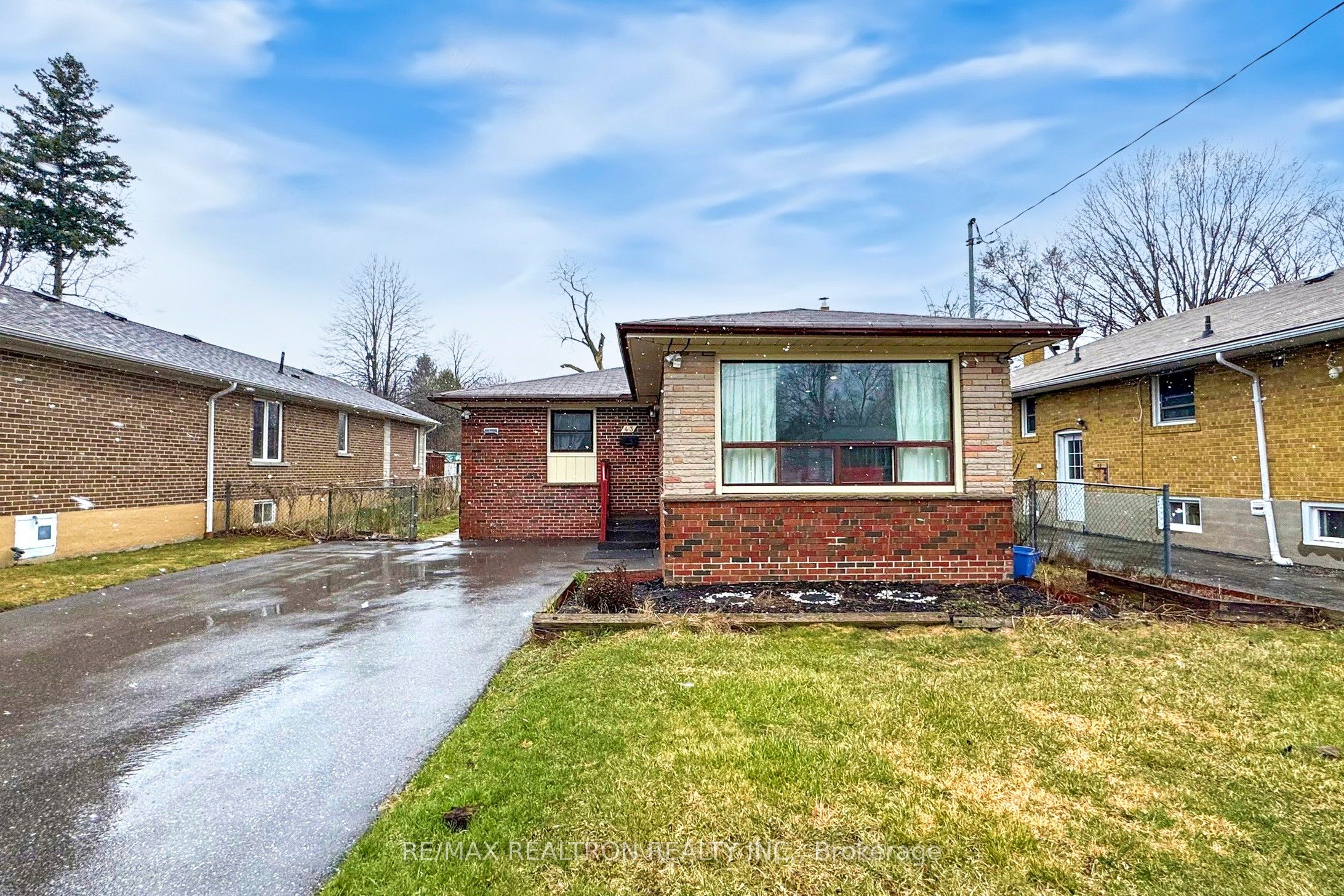 43 Graylee Avenue Property Photo 5