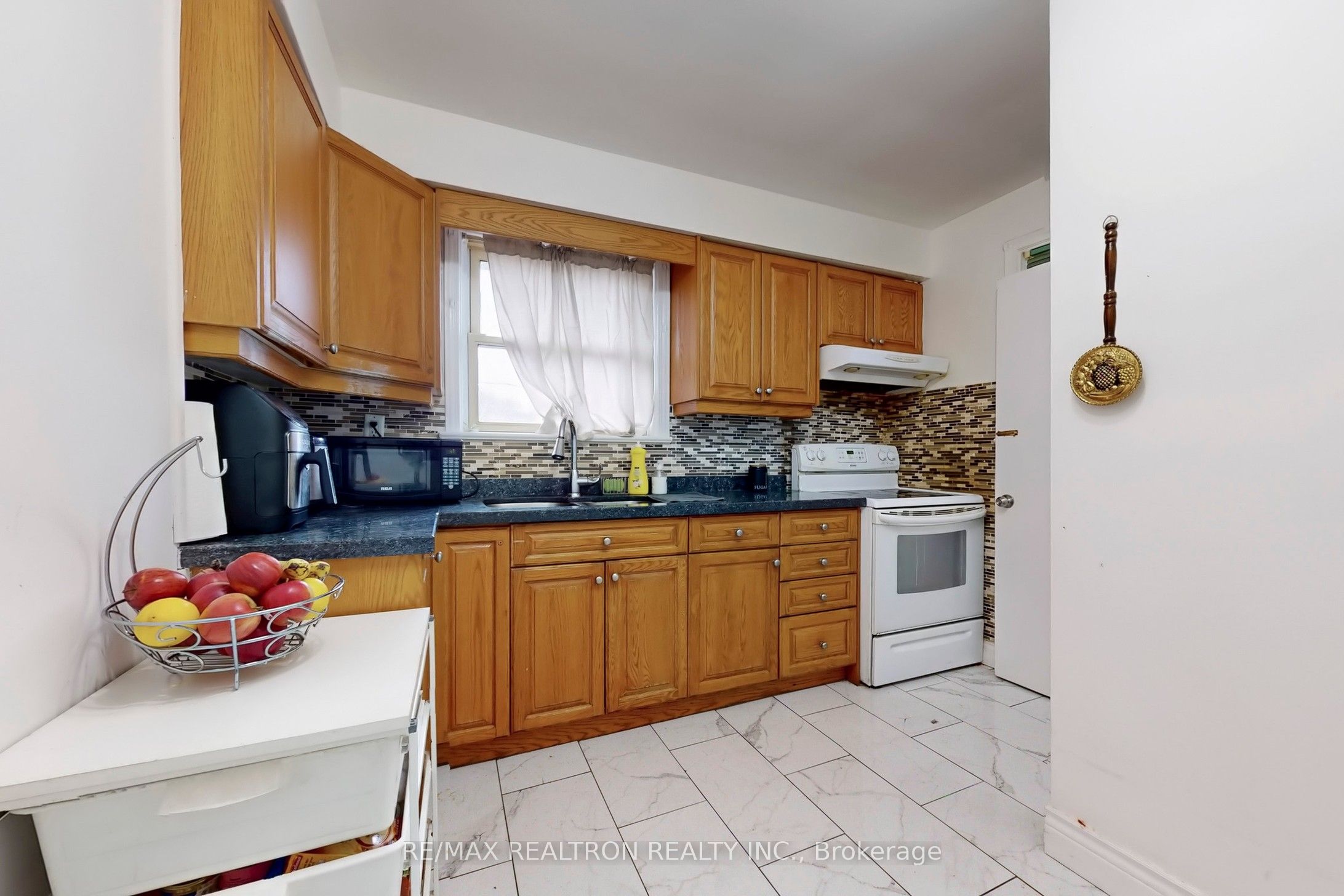 43 Graylee Avenue Property Photo 12