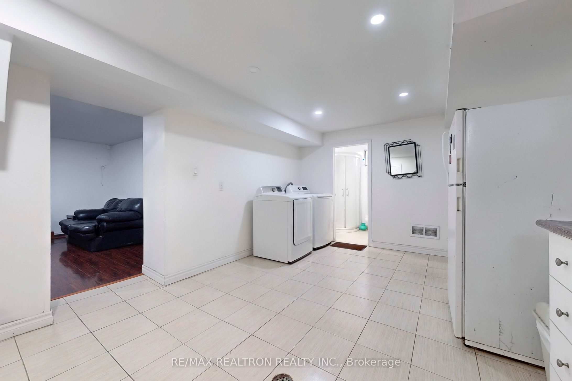 43 Graylee Avenue Property Photo 37