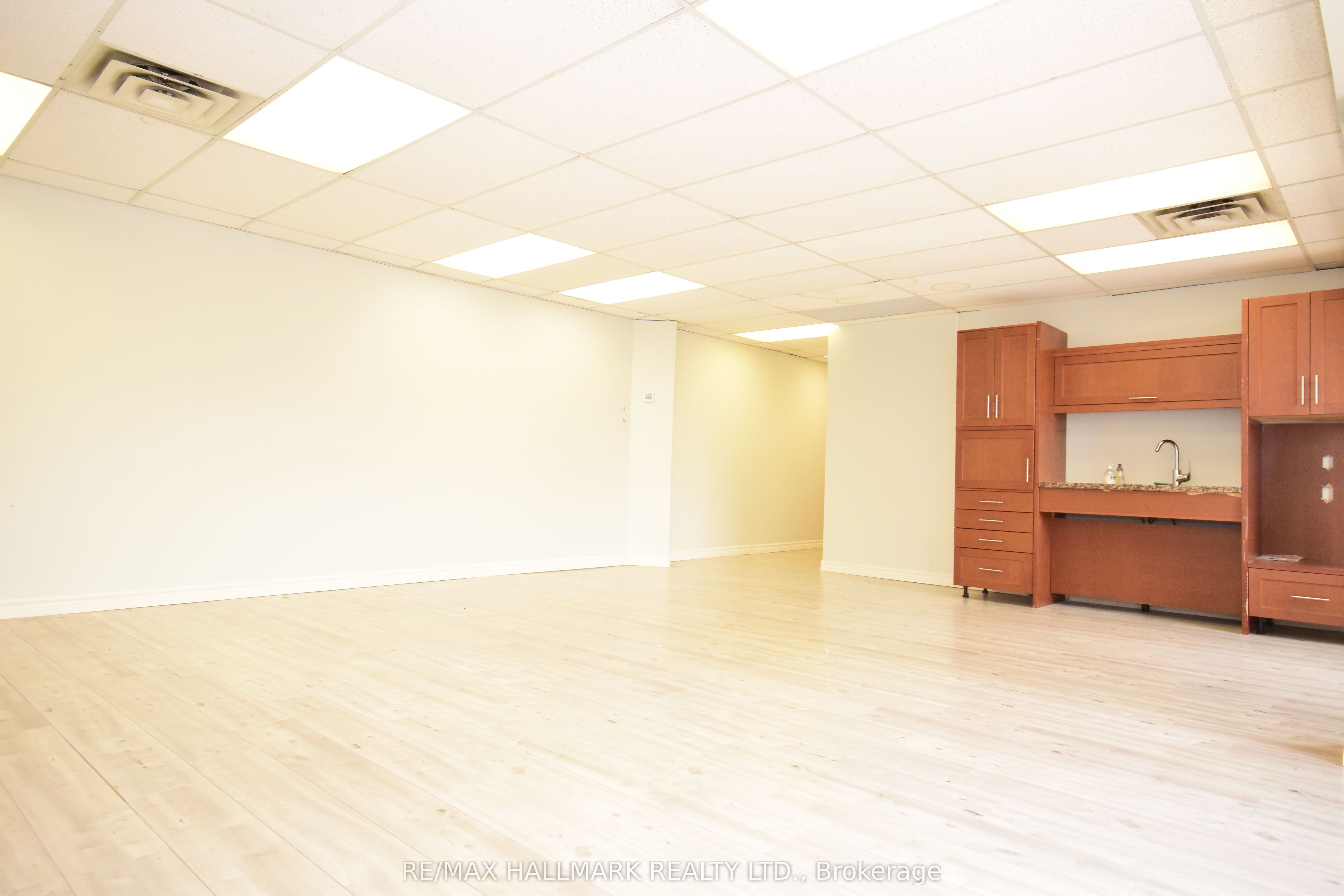 2190 Warden Avenue 212a Property Photo 8