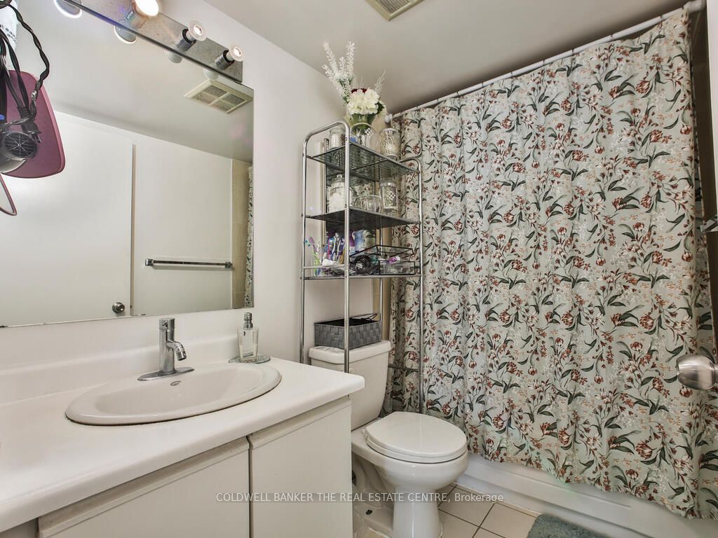 300 Alton Towers Cir Crescent 604 Property Photo 29