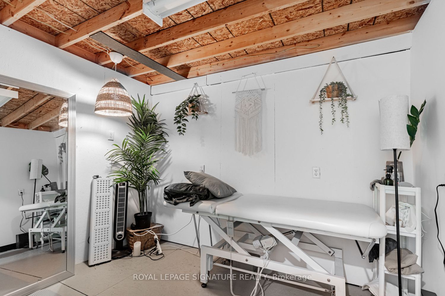 #107 - 321 Carlaw Avenue Property Photo 13