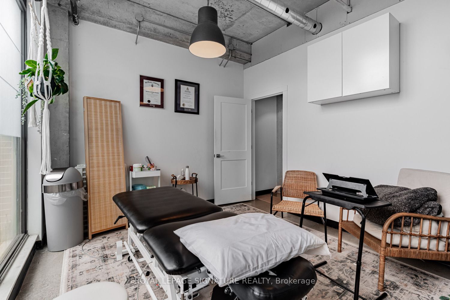 #107 - 321 Carlaw Avenue Property Photo 15