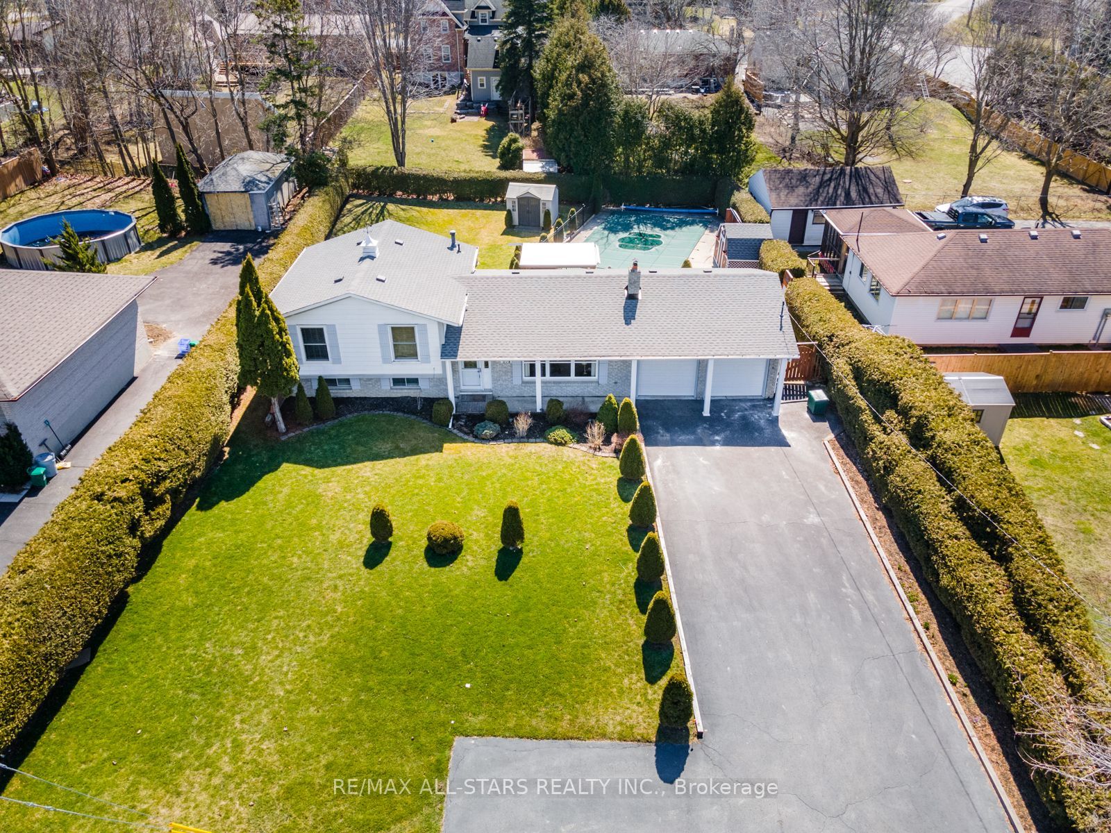 1778 Scugog Street Property Photo 1