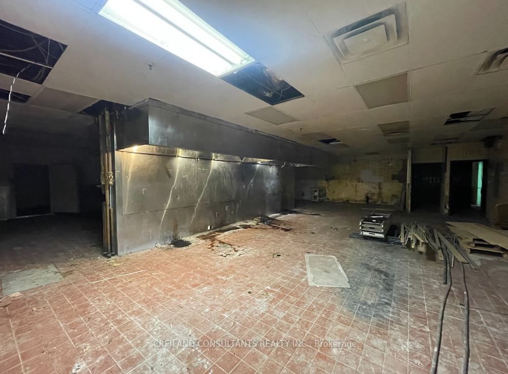 #3 - 1221 Markham Road Property Photo 17