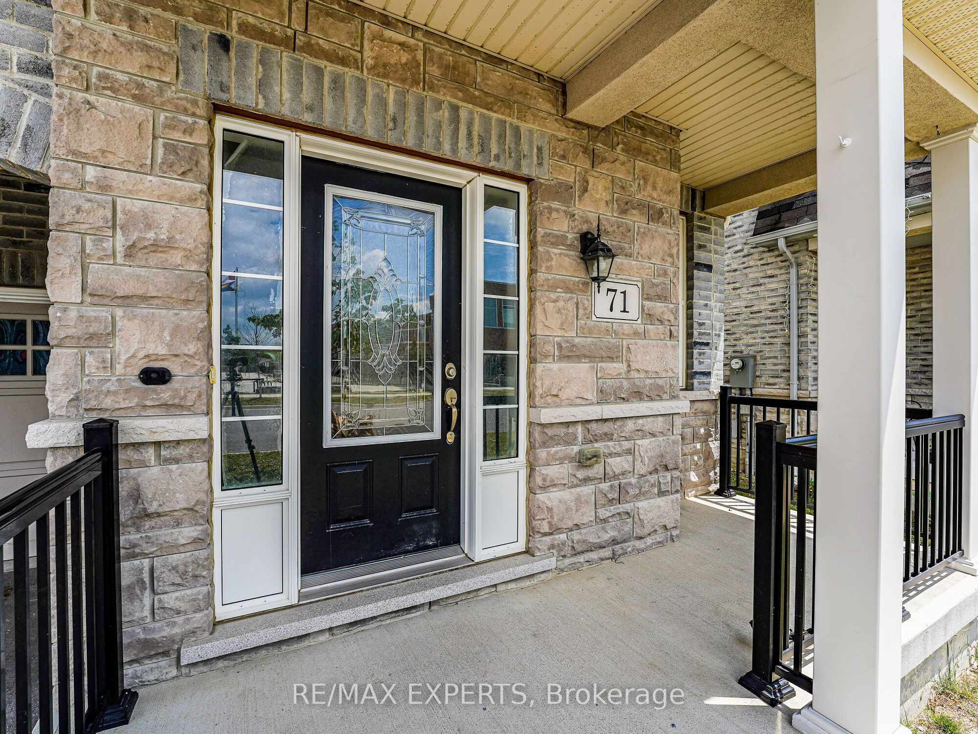 71 Turnerbury Avenue Property Photo 3