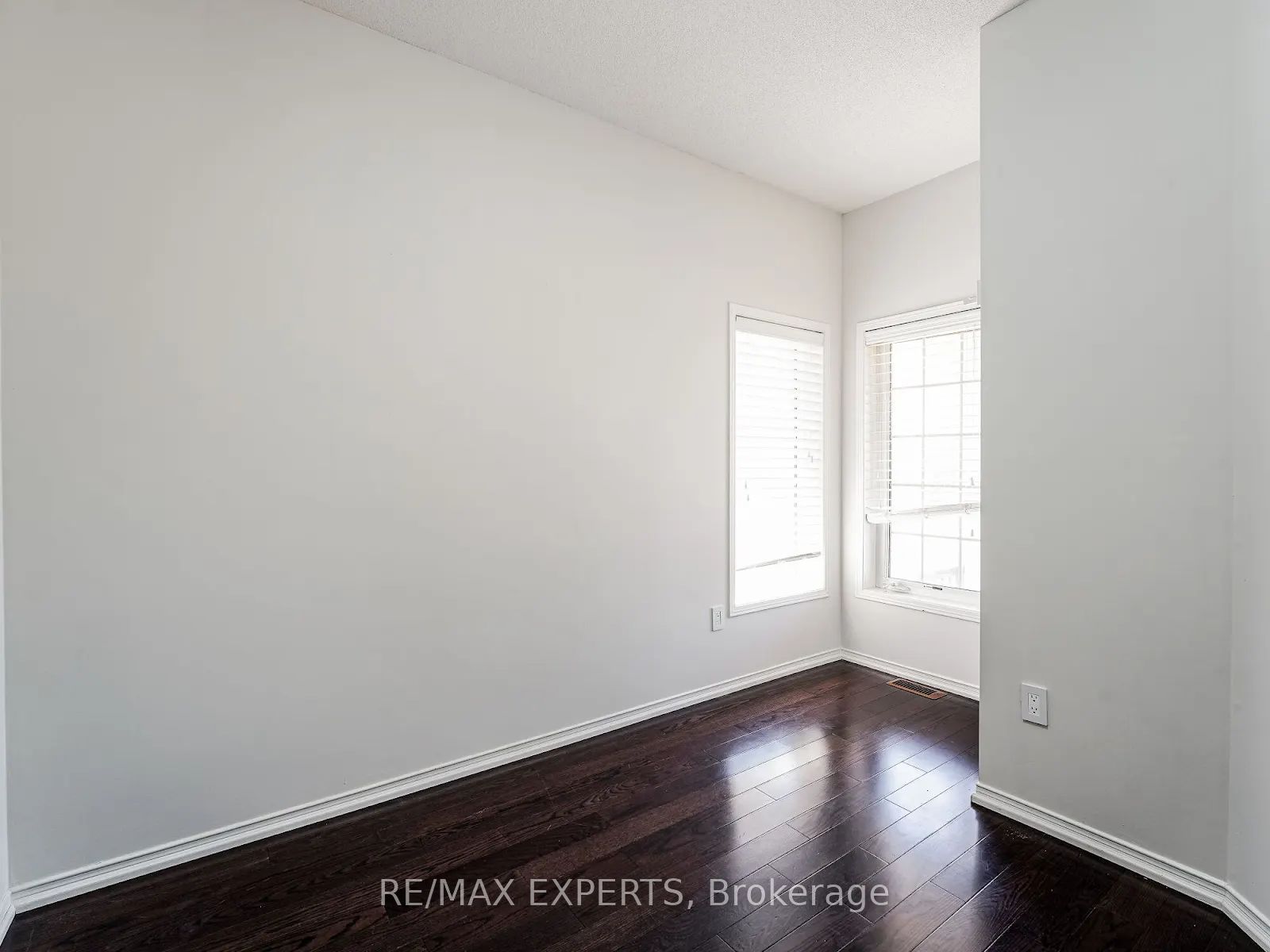 71 Turnerbury Avenue Property Photo 6