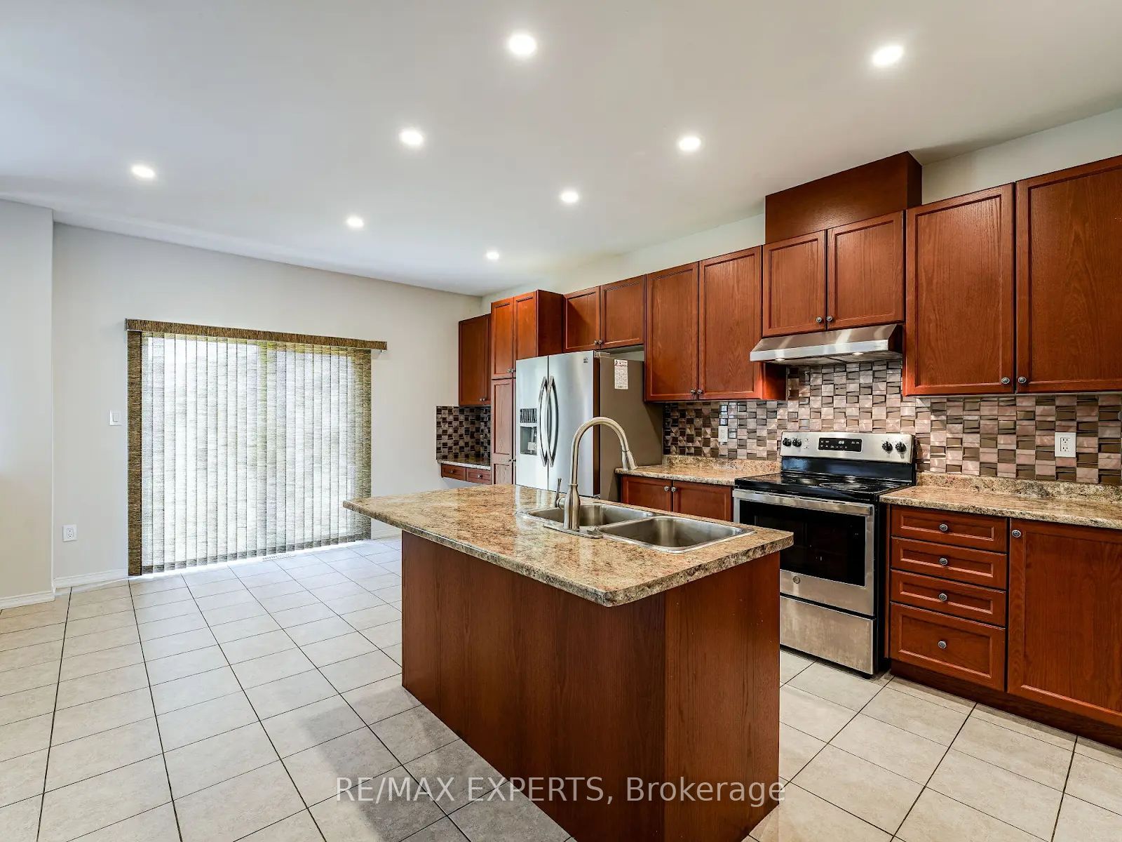 71 Turnerbury Avenue Property Photo 9