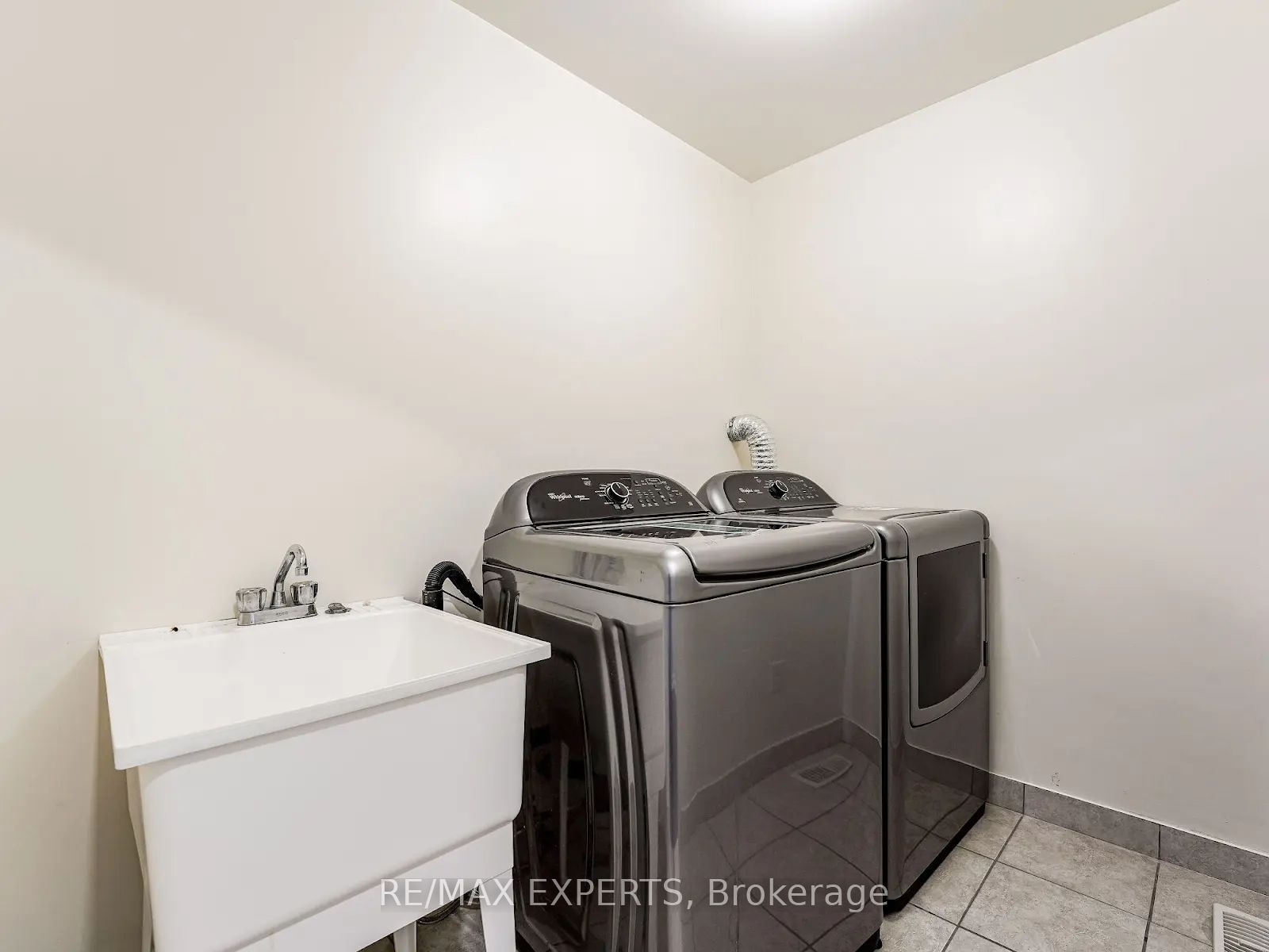 71 Turnerbury Avenue Property Photo 22