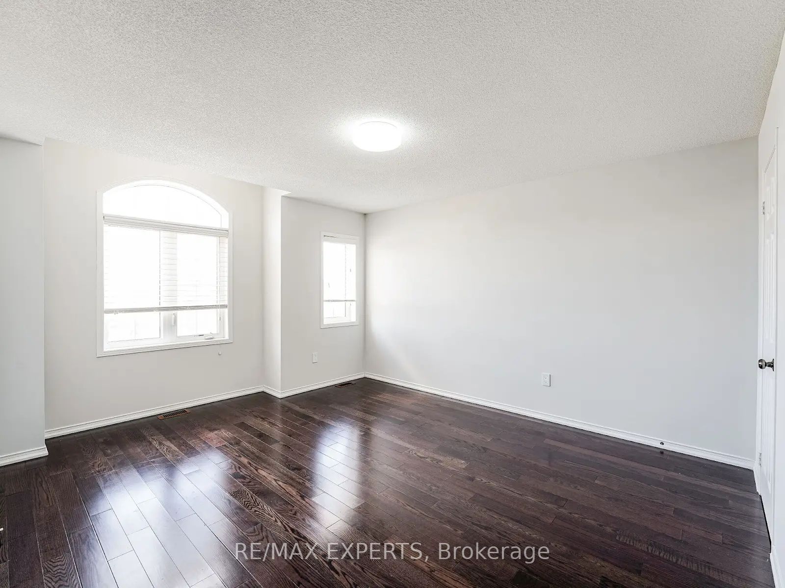 71 Turnerbury Avenue Property Photo 26