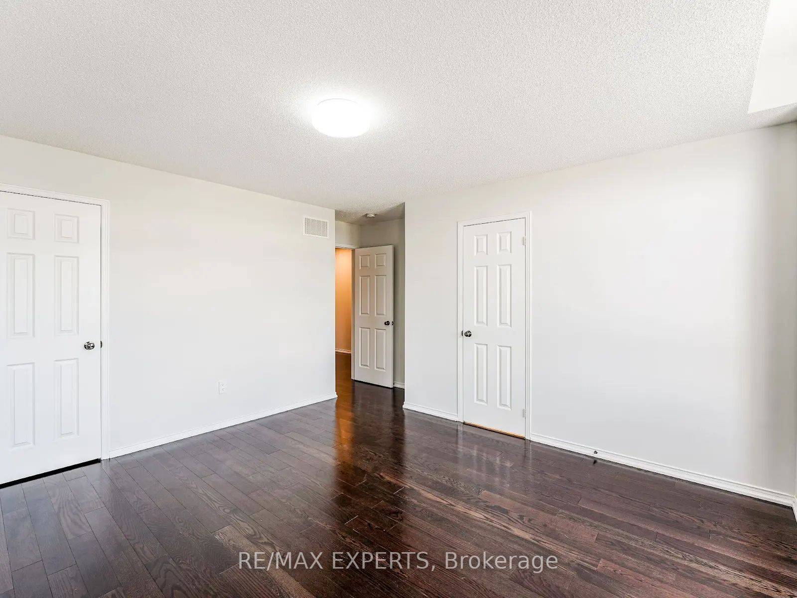 71 Turnerbury Avenue Property Photo 27