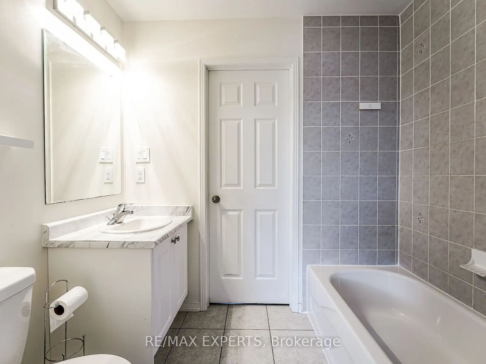 71 Turnerbury Avenue Property Photo 45