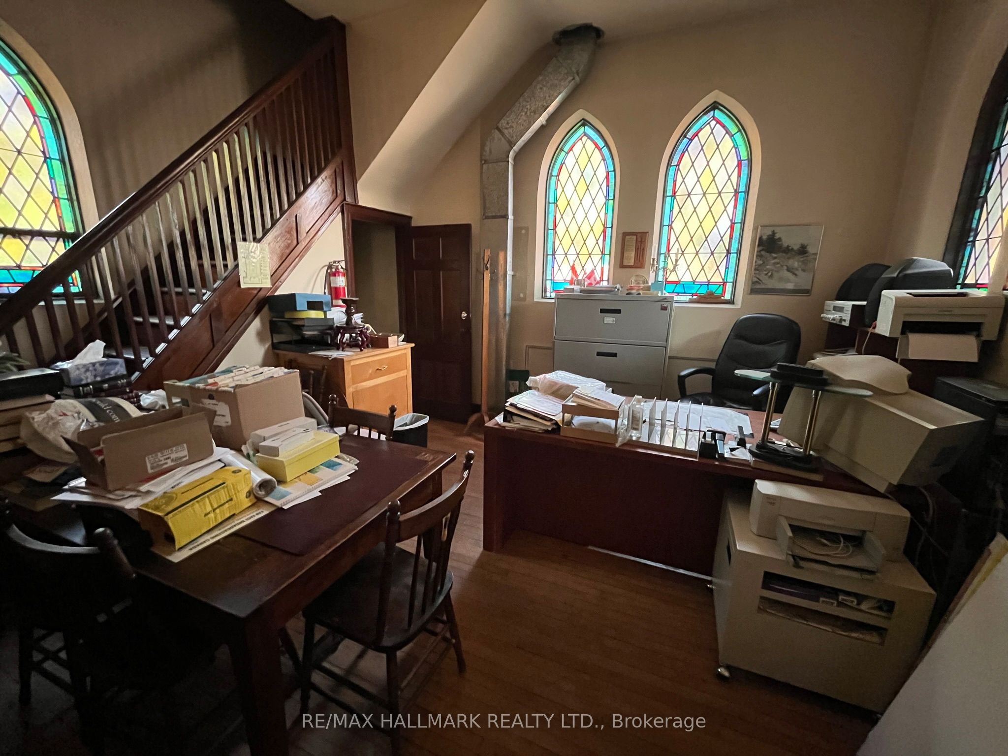 490 Simcoe Street Property Photo 12