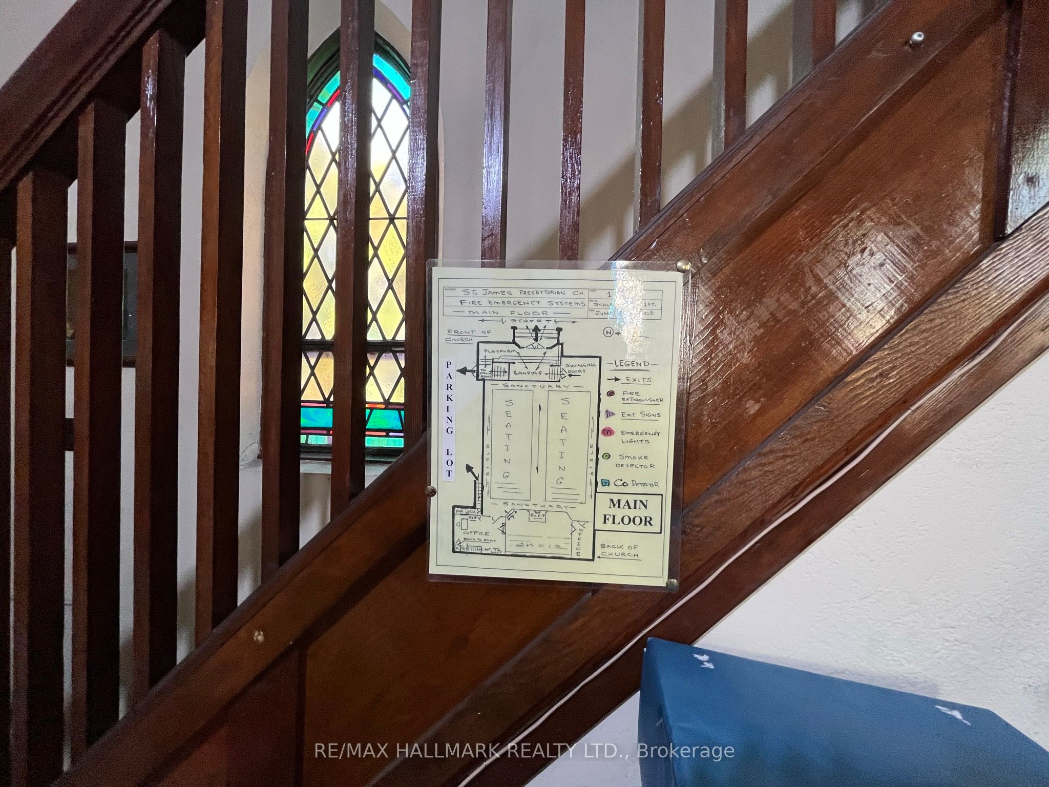 490 Simcoe Street Property Photo 17
