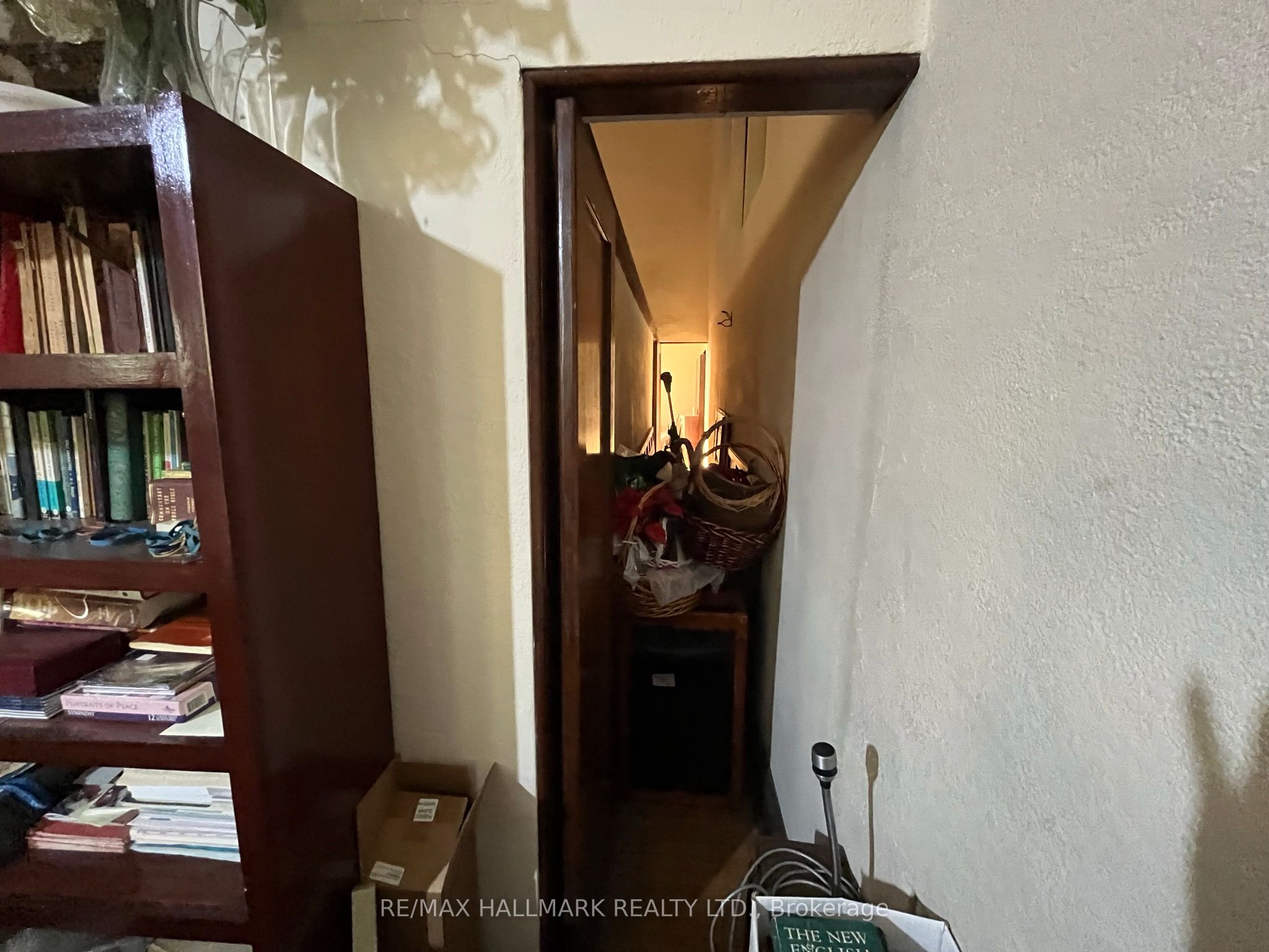 490 Simcoe Street Property Photo 19