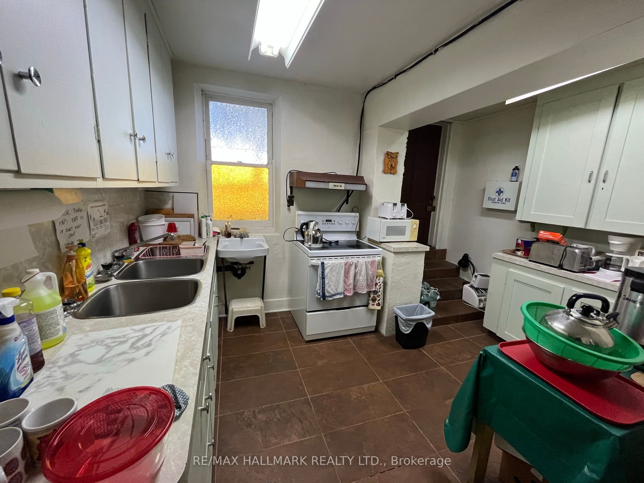 490 Simcoe Street Property Photo 29