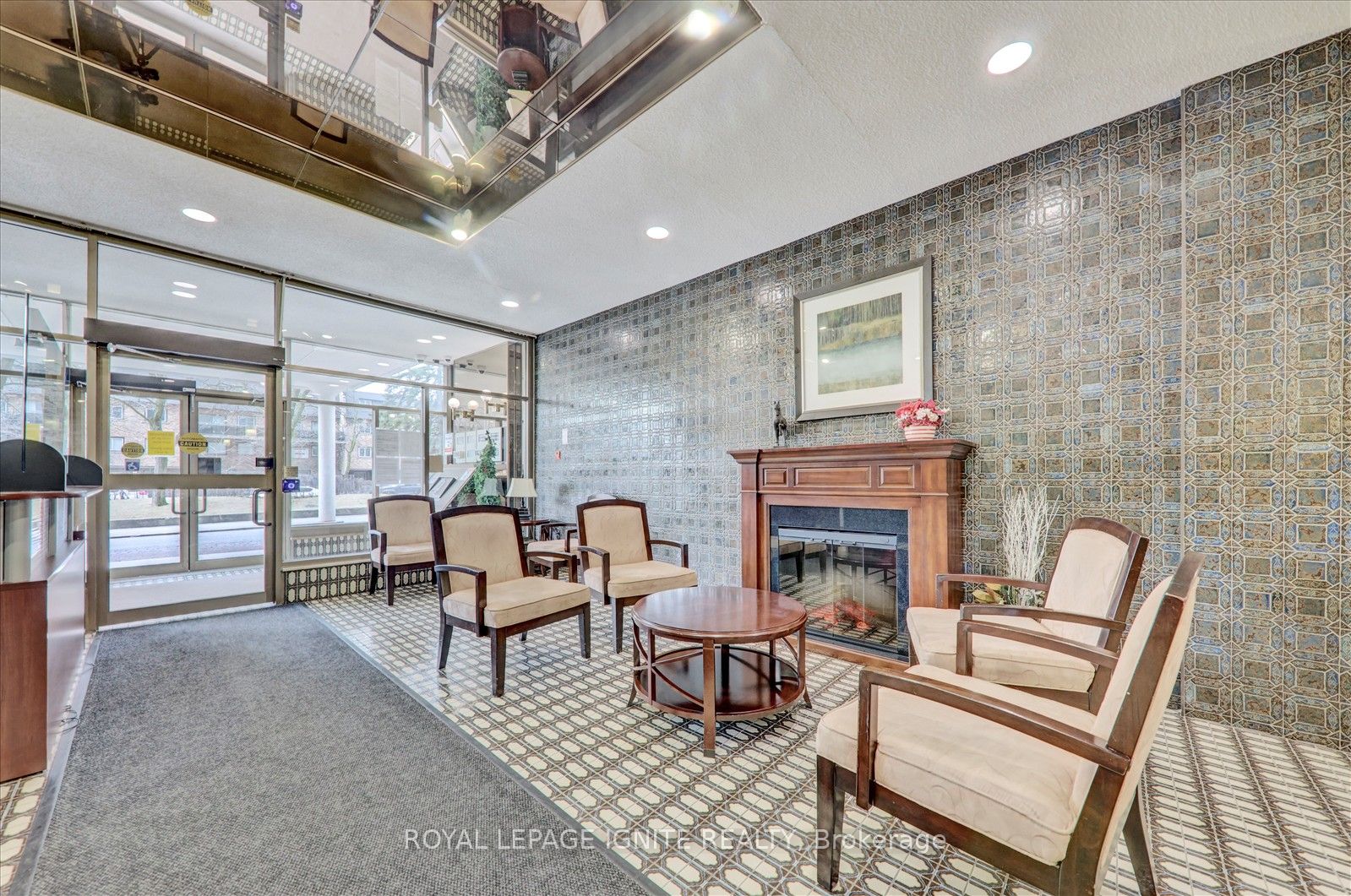 121 Ling Road 1509 Property Photo 3