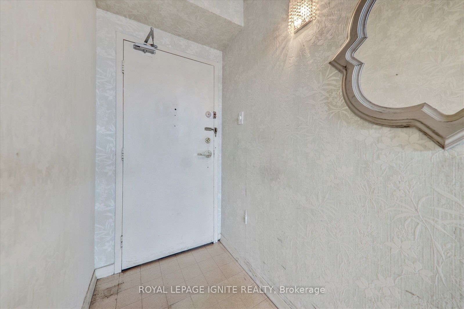 121 Ling Road 1509 Property Photo 6