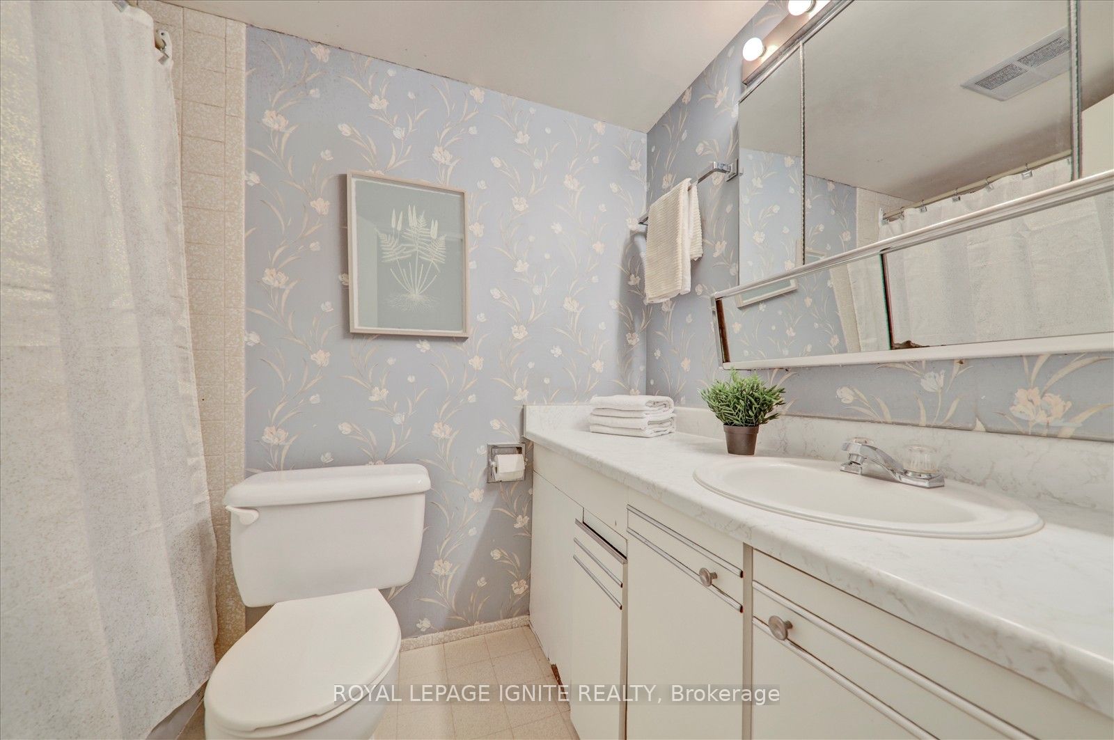 121 Ling Road 1509 Property Photo 20