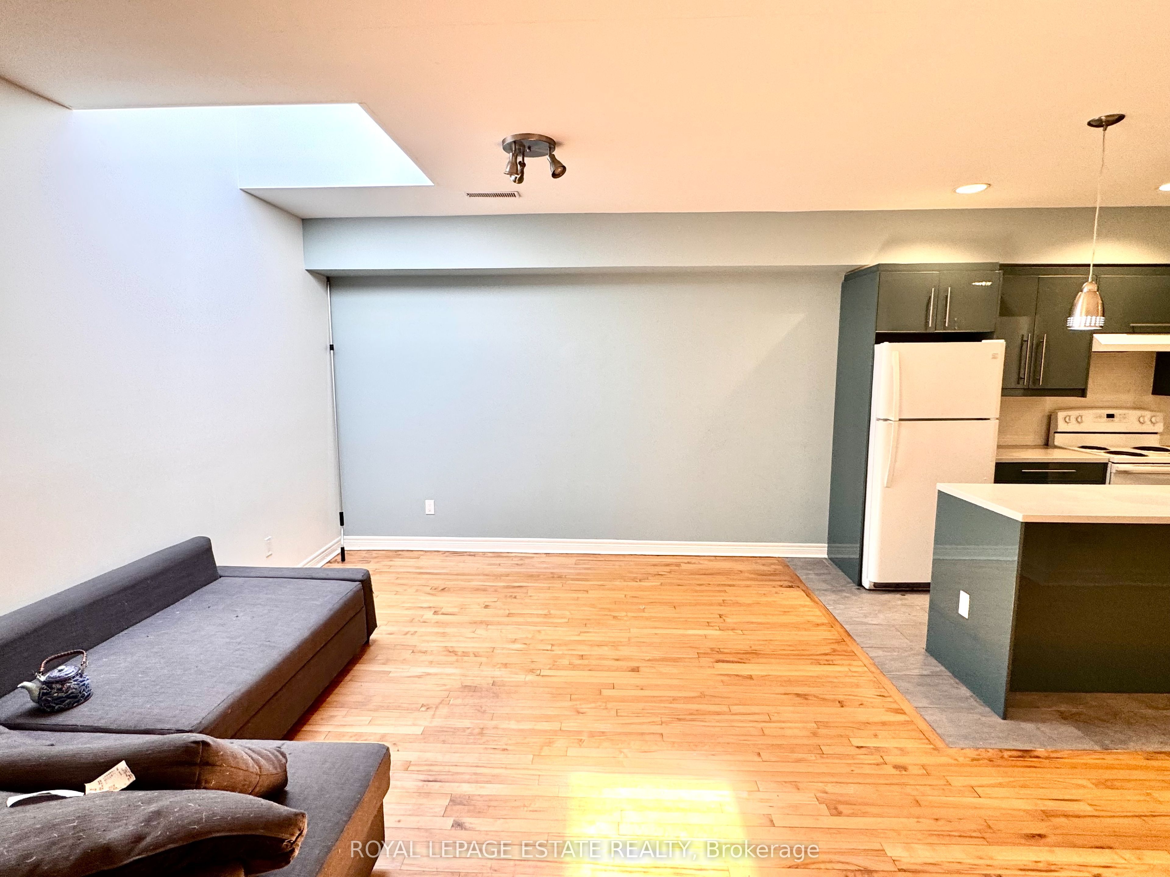 1610 Gerrard Street Property Photo 13