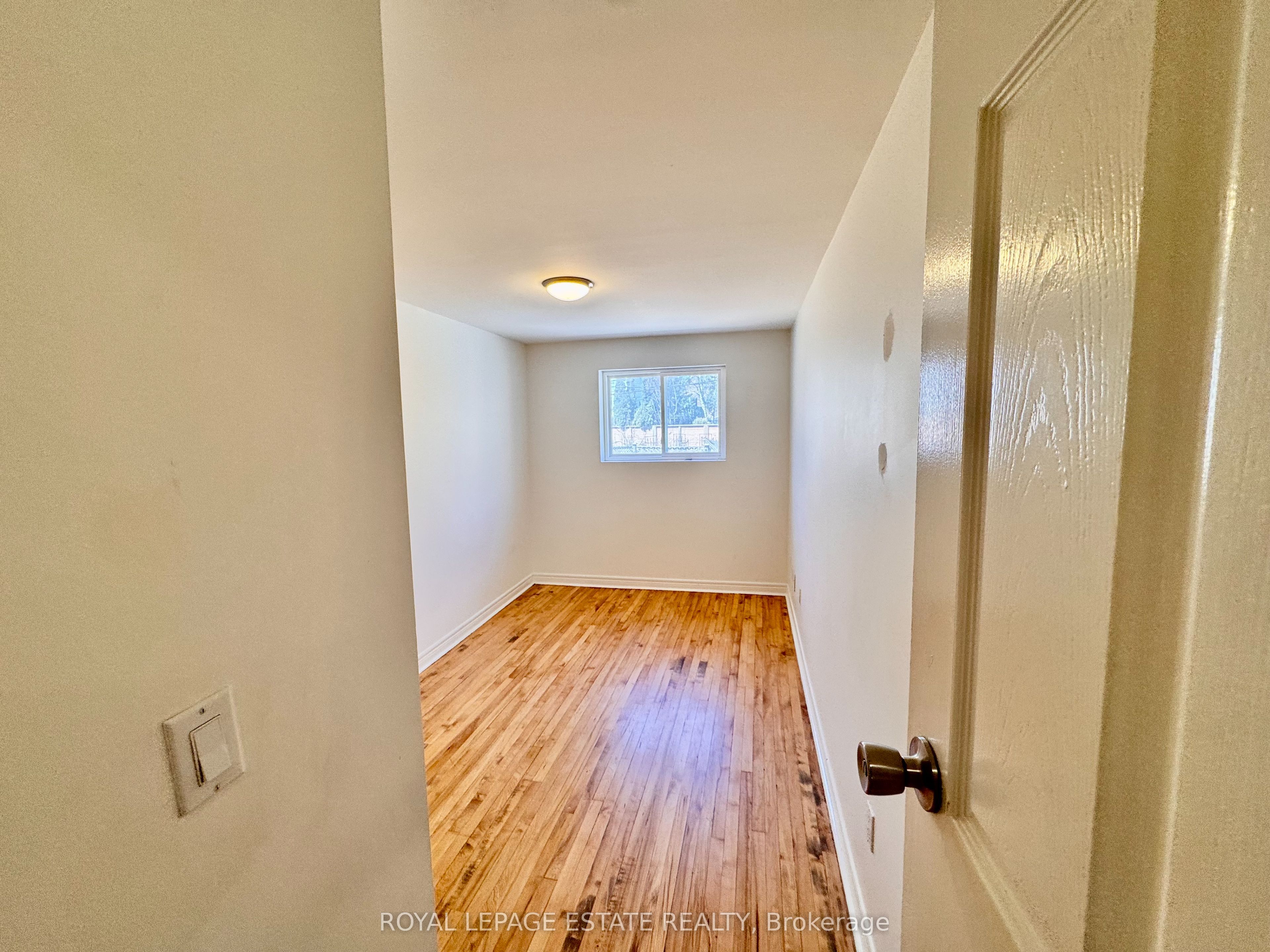 1610 Gerrard Street Property Photo 16