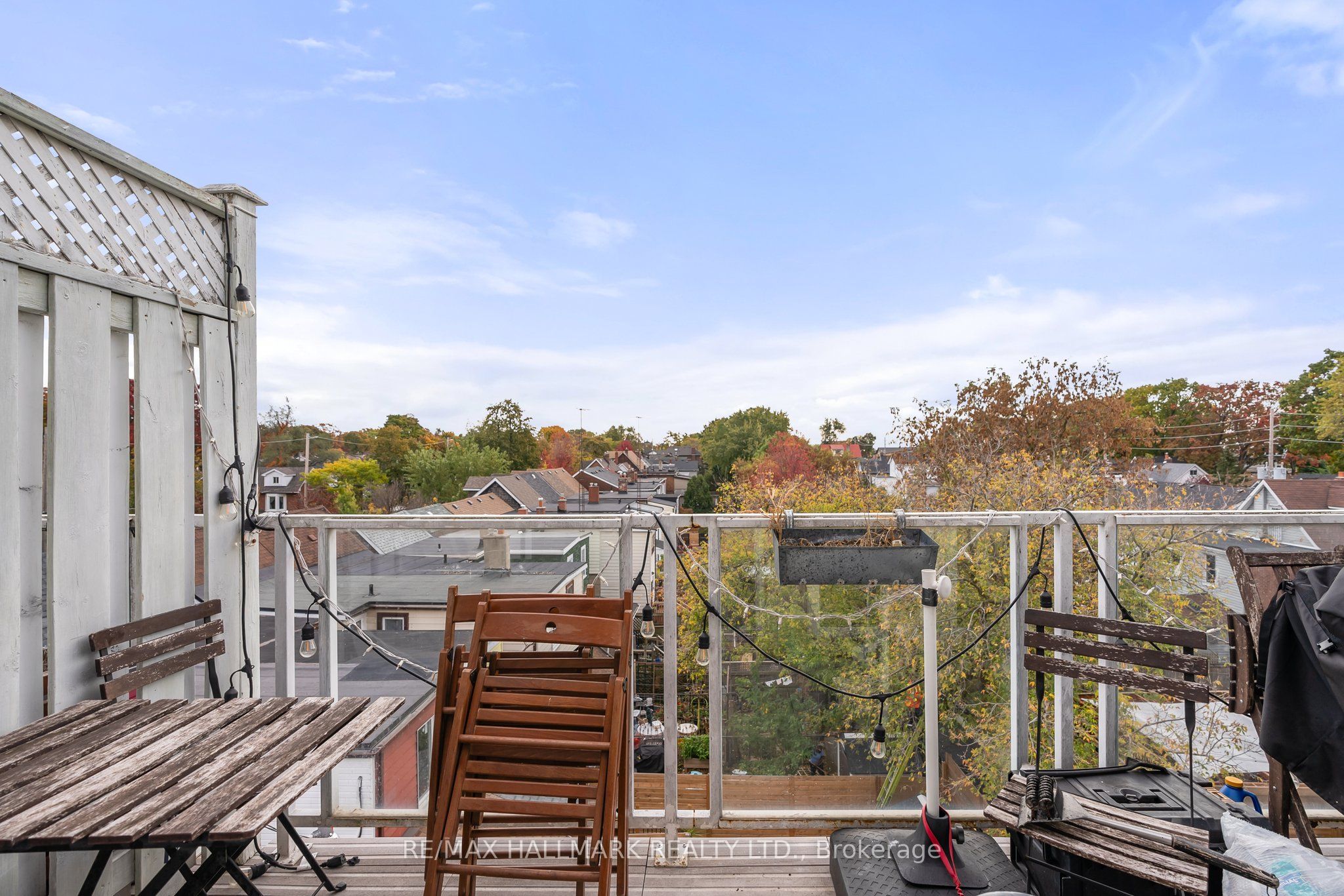 2151 Danforth Avenue Property Photo 14