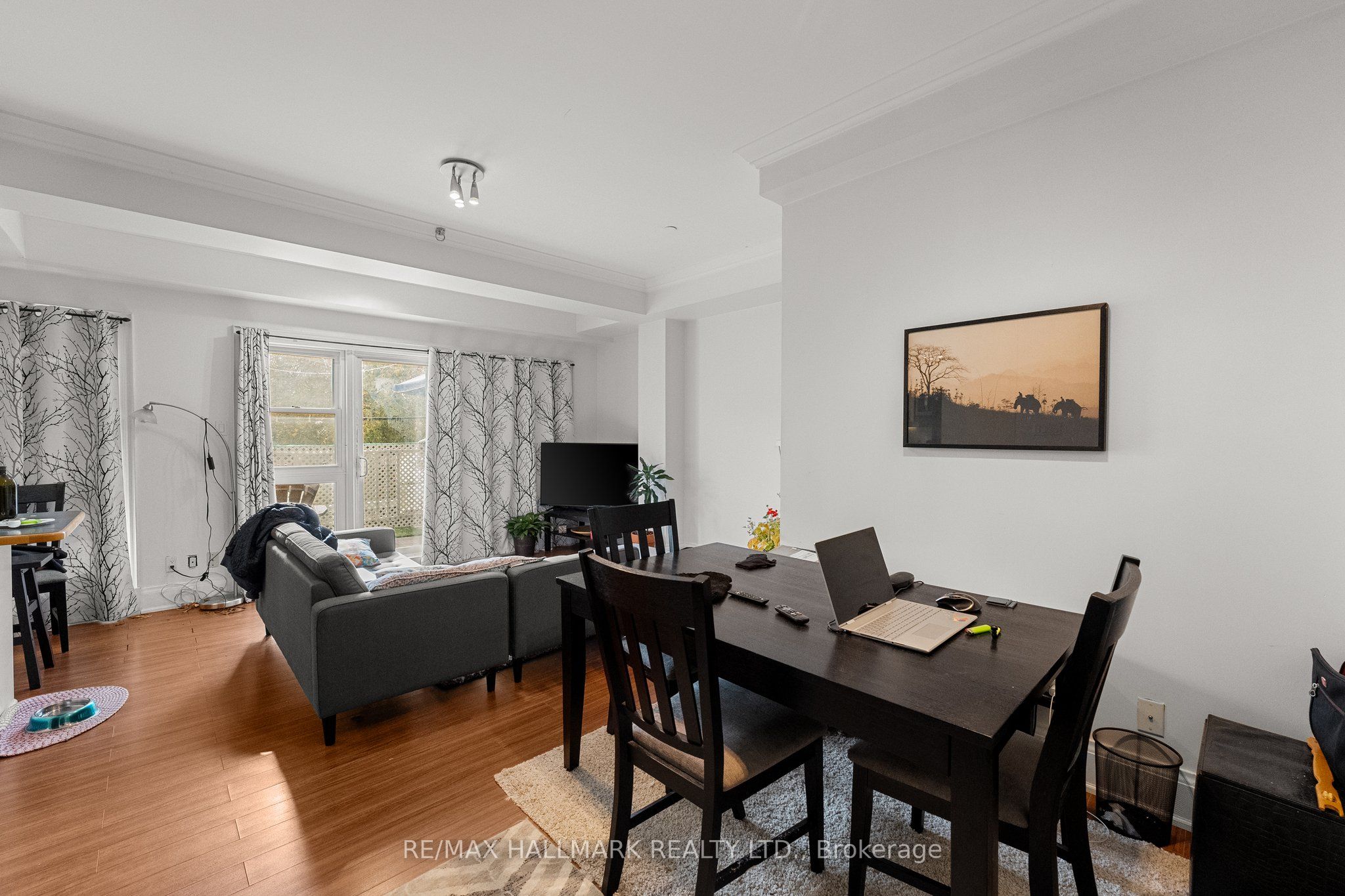 2151 Danforth Avenue Property Photo 27