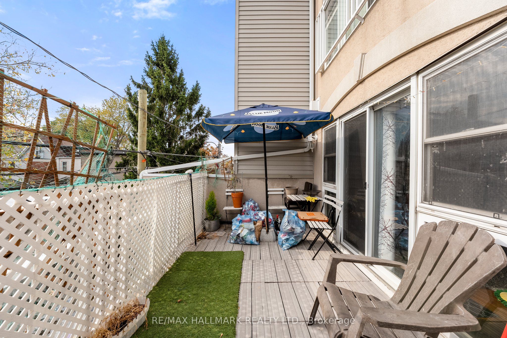 2151 Danforth Avenue Property Photo 28