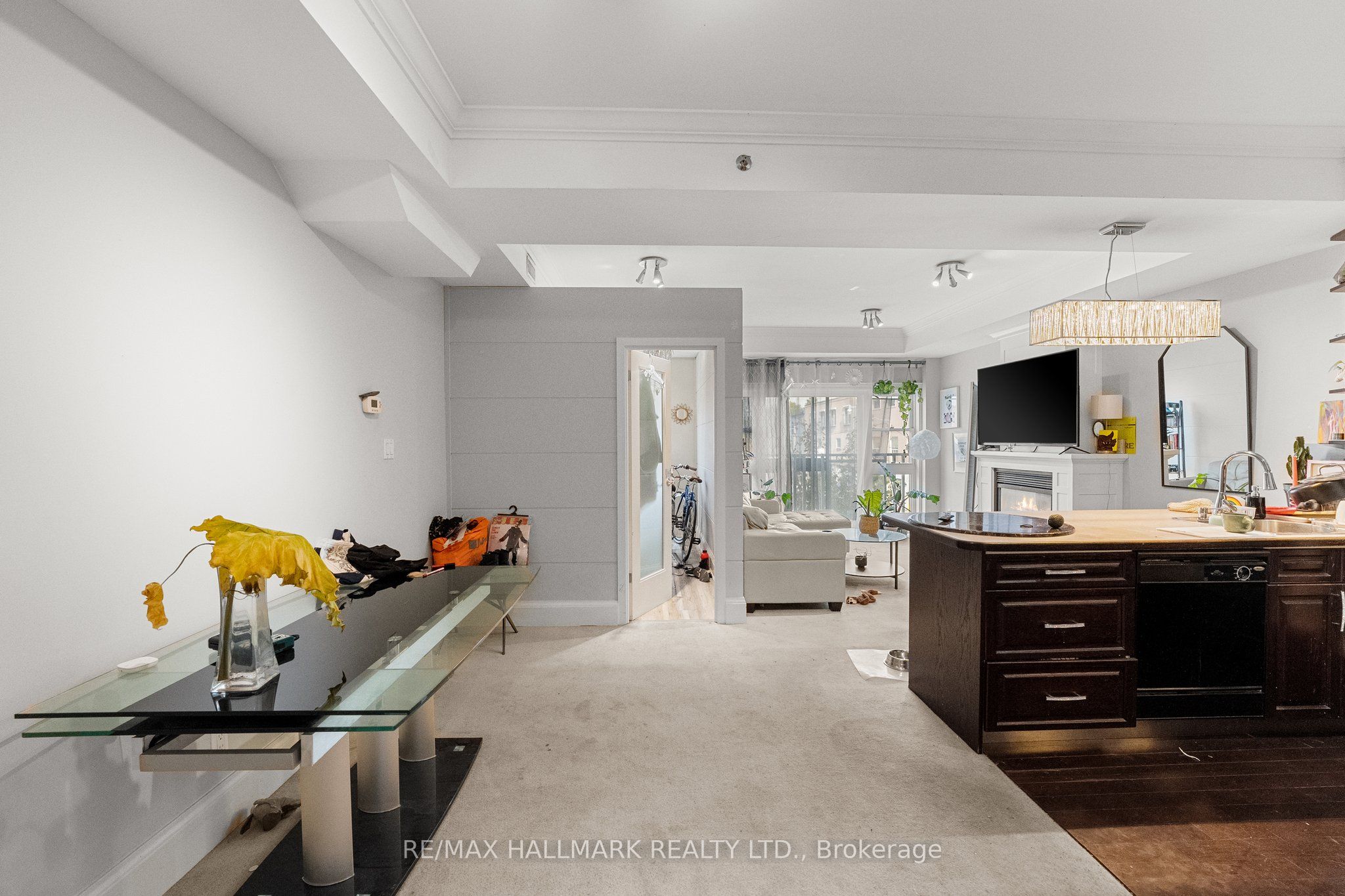 2151 Danforth Avenue Property Photo 30