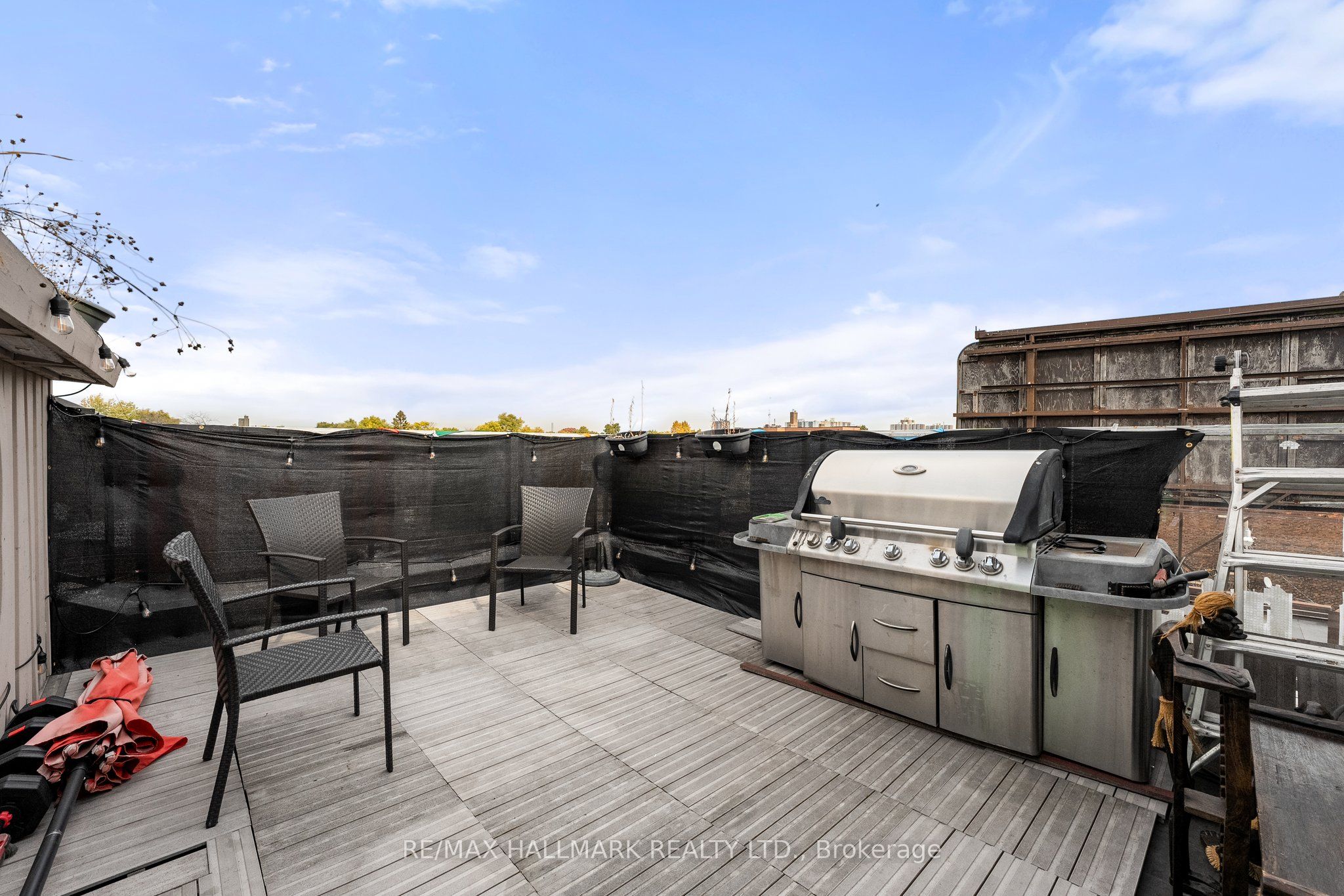 2151 Danforth Avenue Property Photo 35